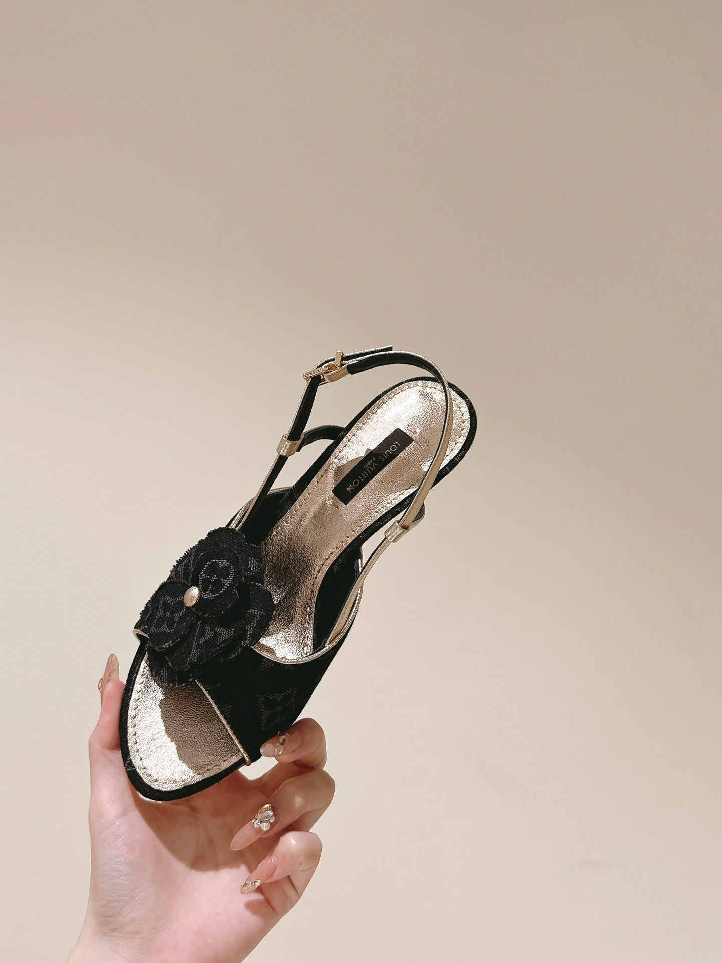 LuxluxHouse Best Quality Women Shoes Louis Vuitton