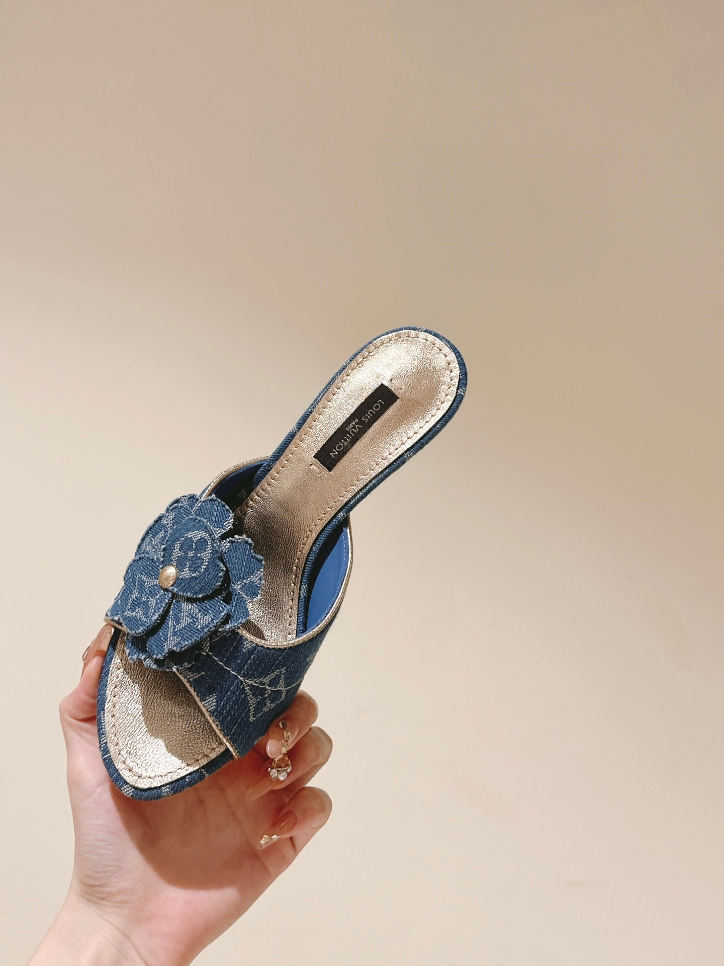 LuxluxHouse Best Quality Women Shoes Louis Vuitton