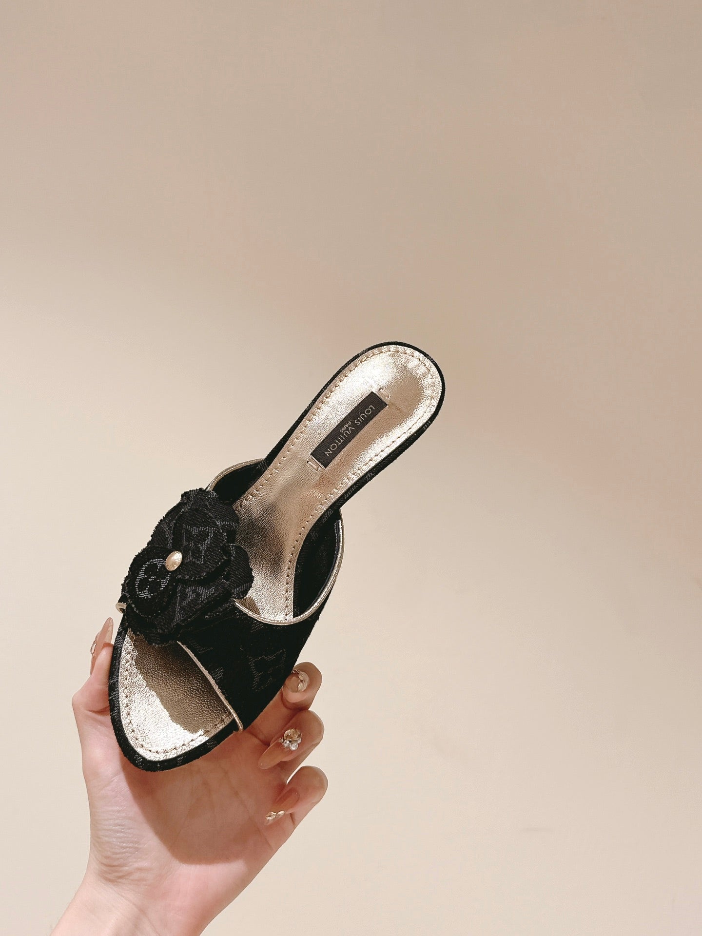 LuxluxHouse Best Quality Women Shoes Louis Vuitton