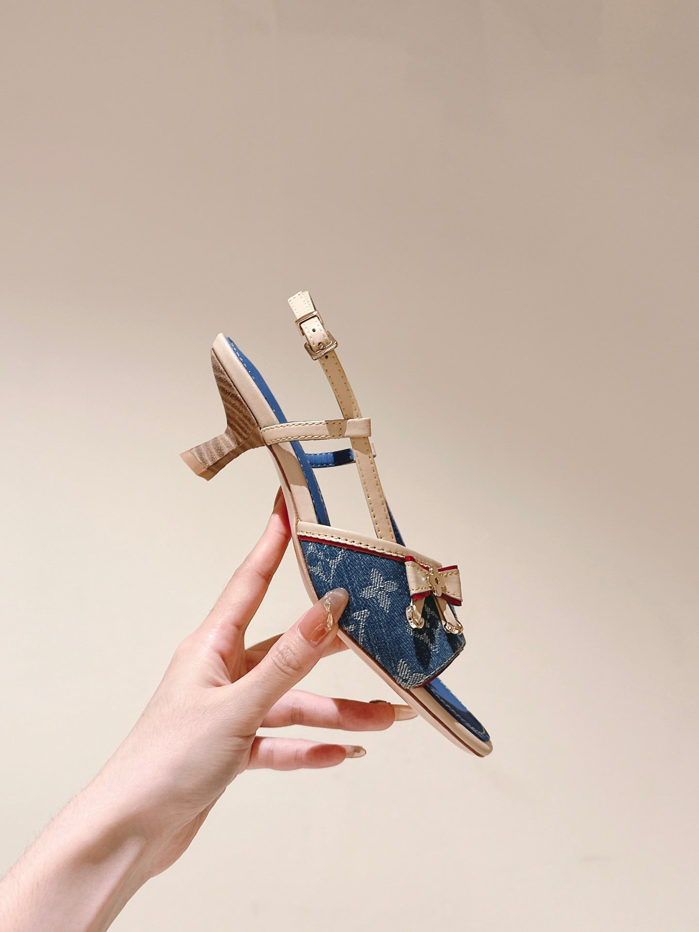 LuxluxHouse Best Quality Women Shoes Louis Vuitton