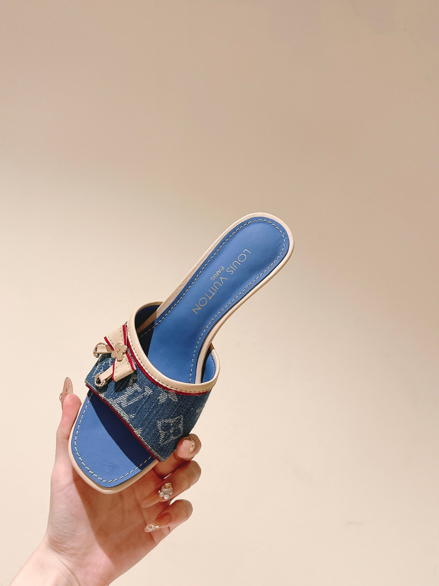 LuxluxHouse Best Quality Women Shoes Louis Vuitton