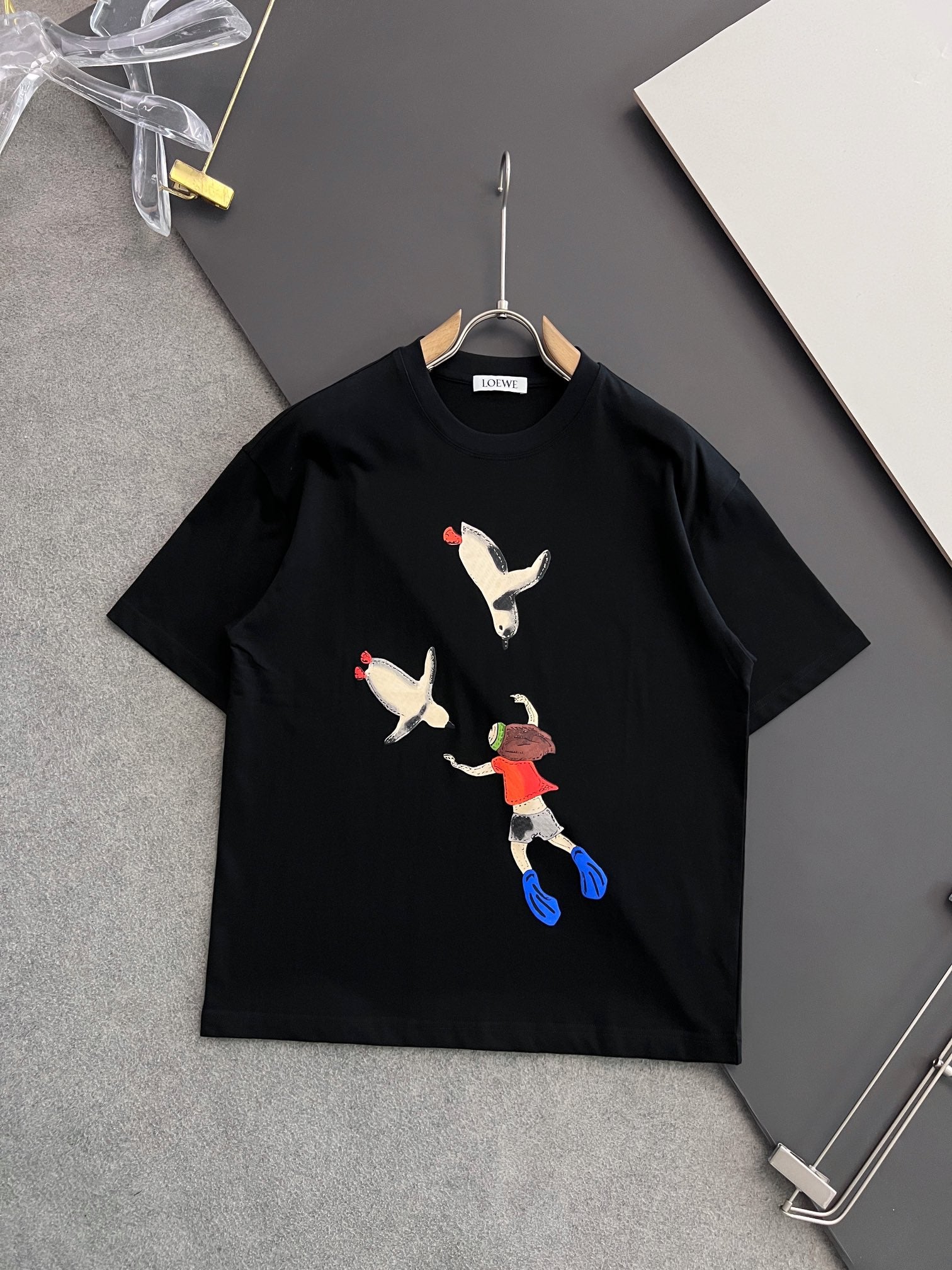 LuxluxHouse Best Quality Clothes T-shirt Loewe