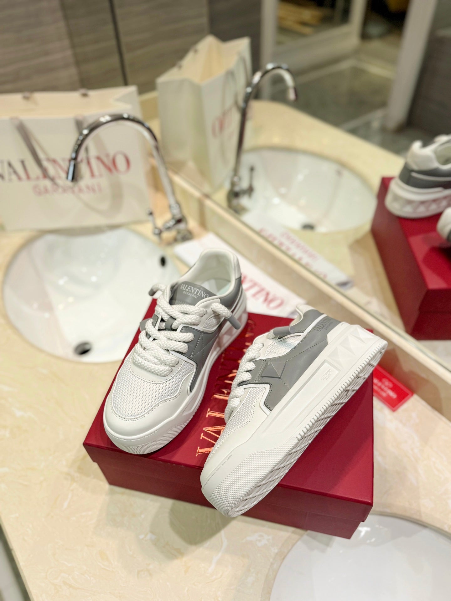 LuxluxHouse Best Quality Valentino Women Shoes