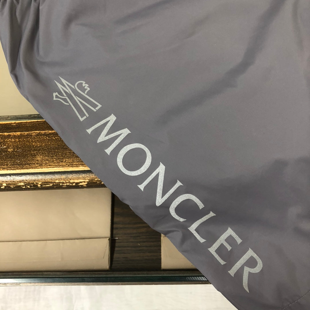 LuxluxHouse Best Quality Clothes Pants Moncler