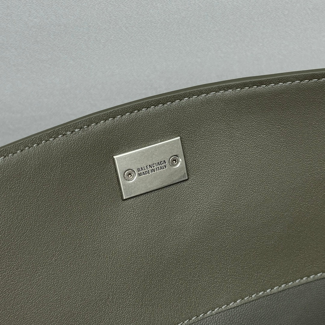 LuxluxHouse Best Quality Bags Balenciaga Women Men