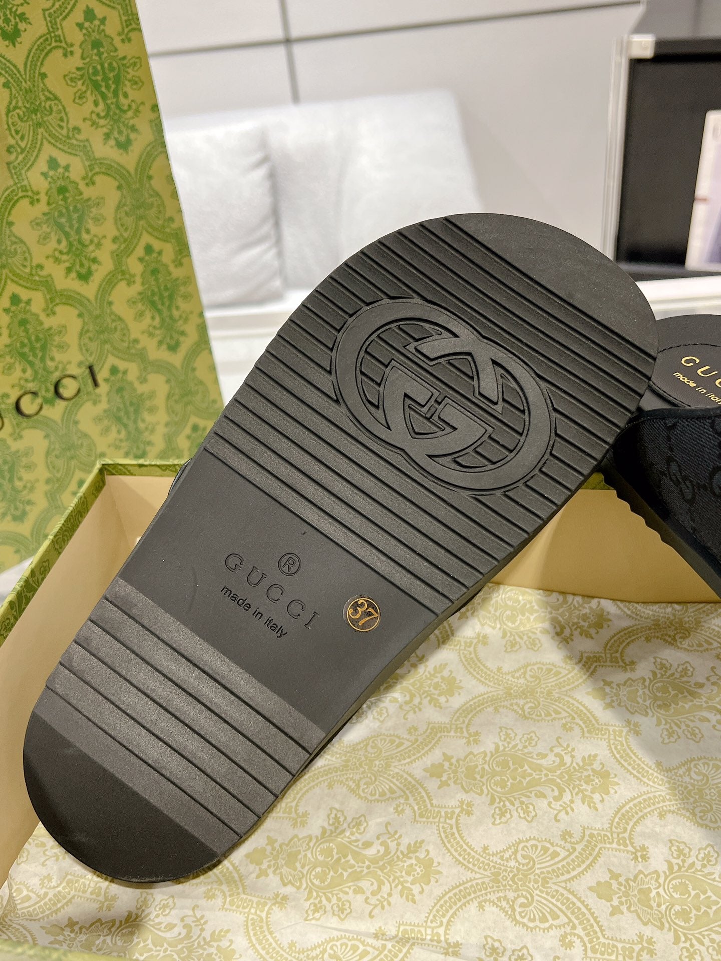 LuxluxHouse Best Quality Gucci Women Shoes