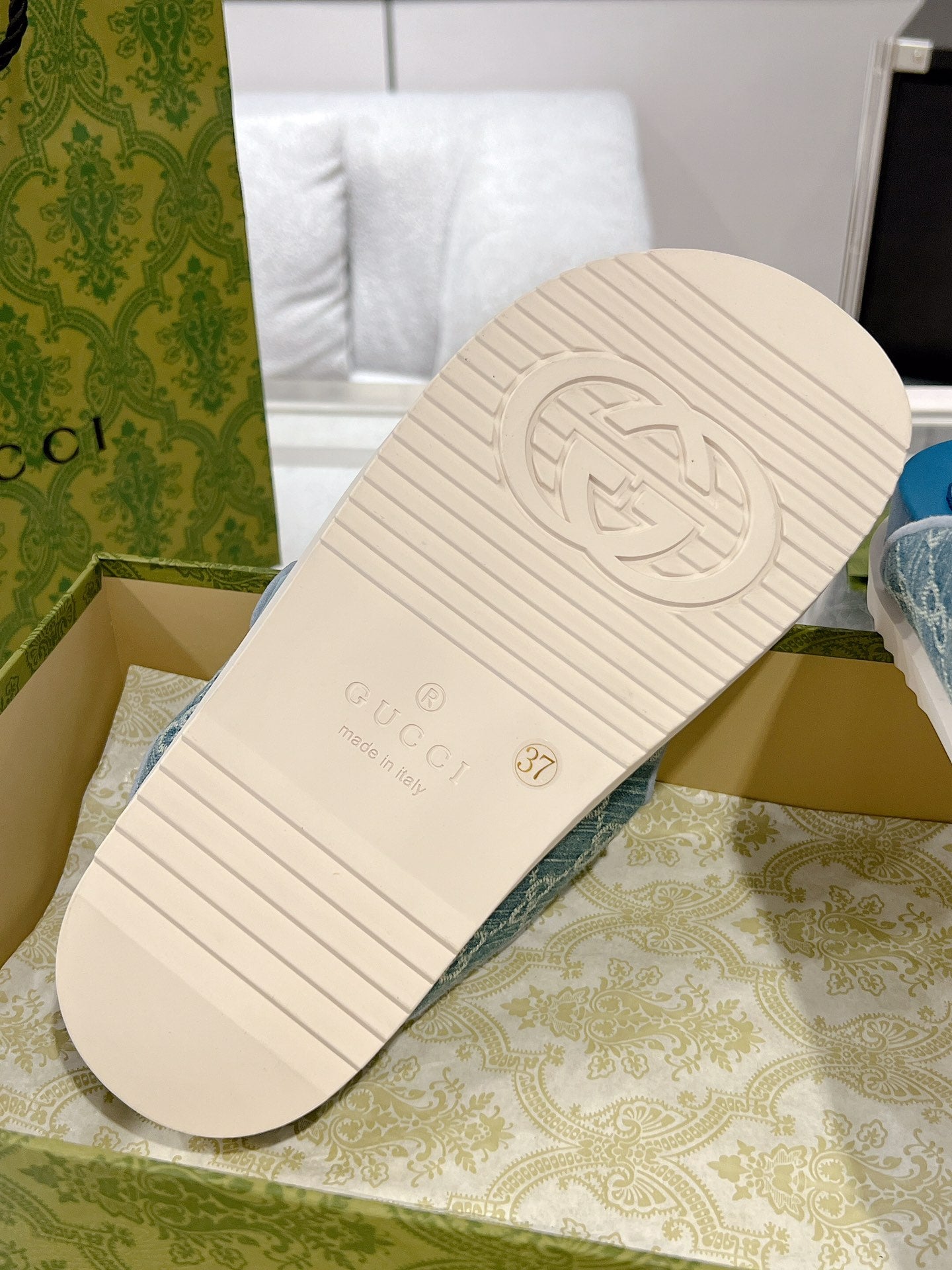 LuxluxHouse Best Quality Gucci Women Shoes