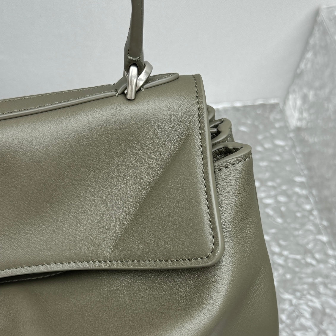 LuxluxHouse Best Quality Bags Balenciaga Women Men