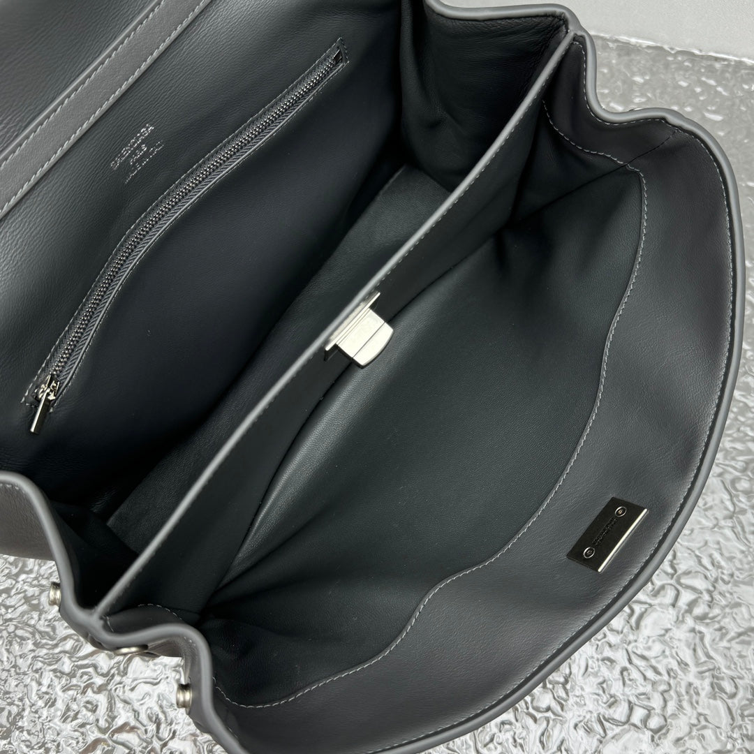LuxluxHouse Best Quality Bags Balenciaga Women Men
