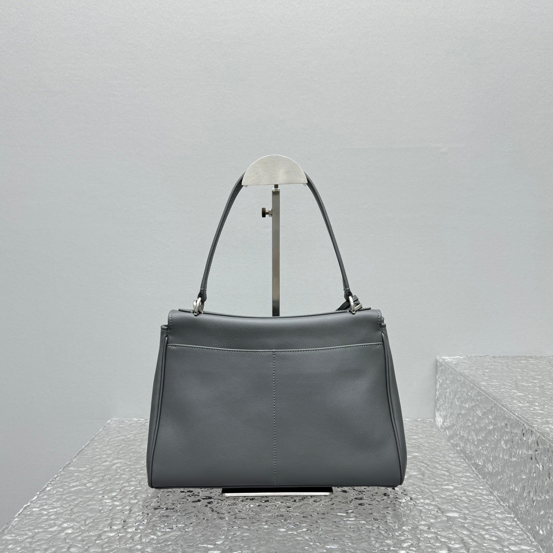 LuxluxHouse Best Quality Bags Balenciaga Women Men
