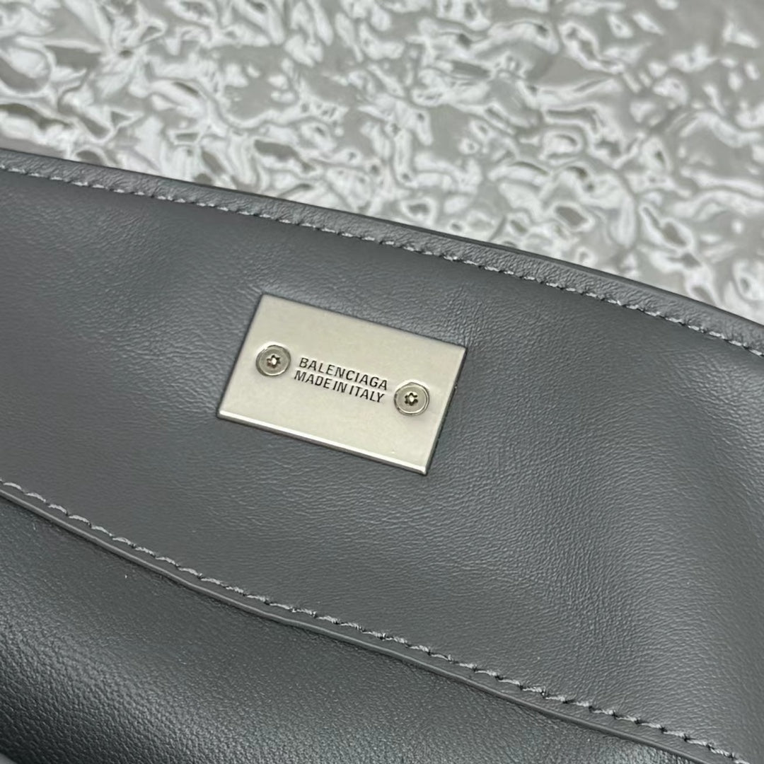 LuxluxHouse Best Quality Bags Balenciaga Women Men