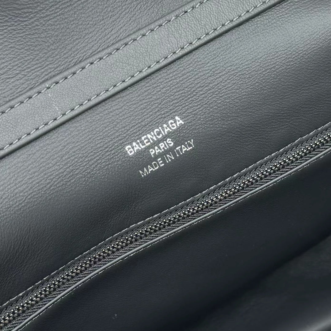 LuxluxHouse Best Quality Bags Balenciaga Women Men
