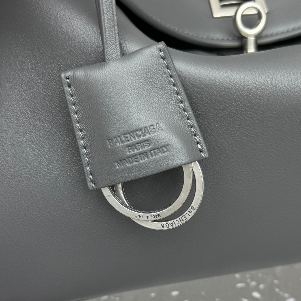 LuxluxHouse Best Quality Bags Balenciaga Women Men