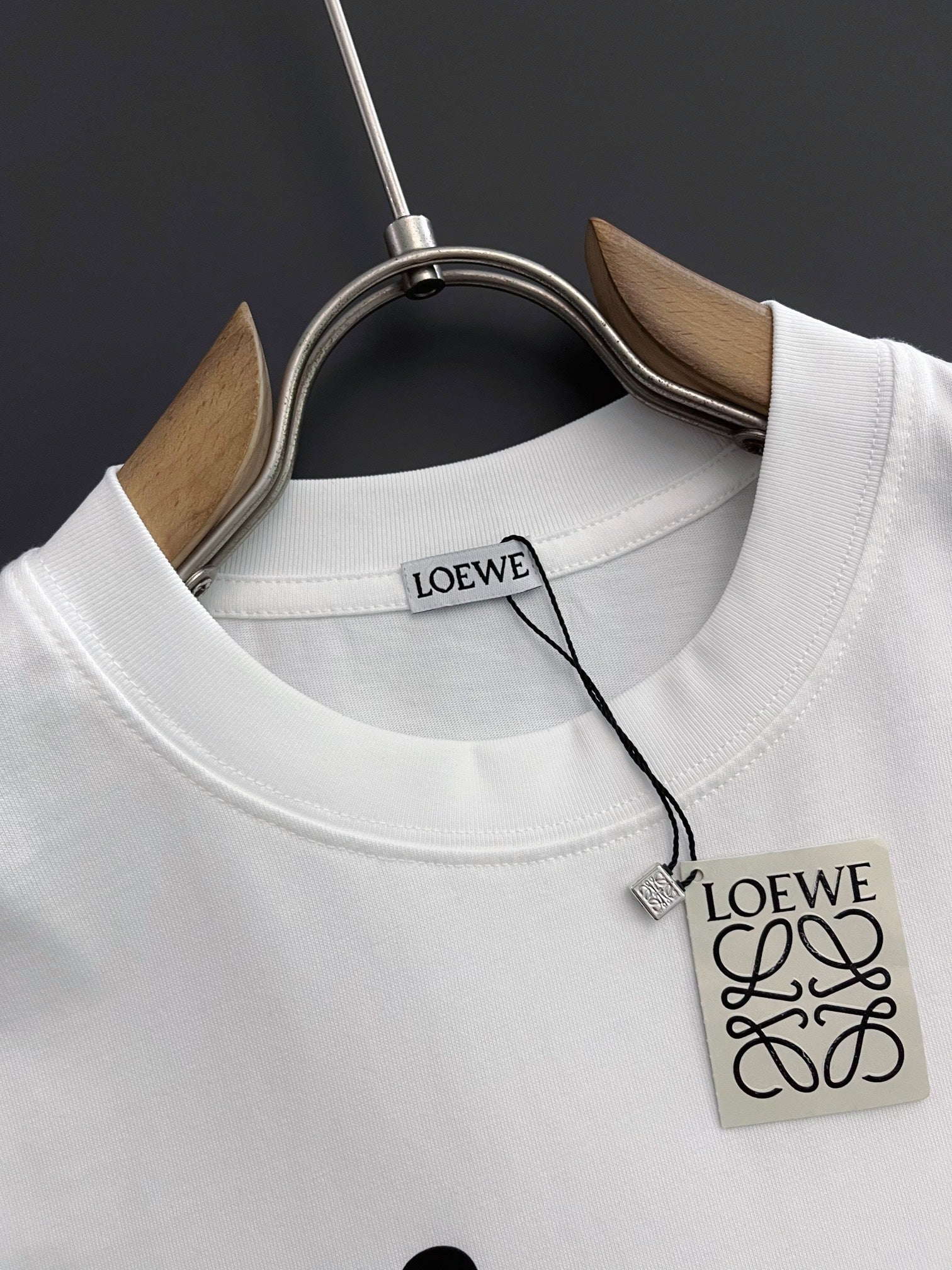 LuxluxHouse Best Quality Clothes T-shirt Loewe