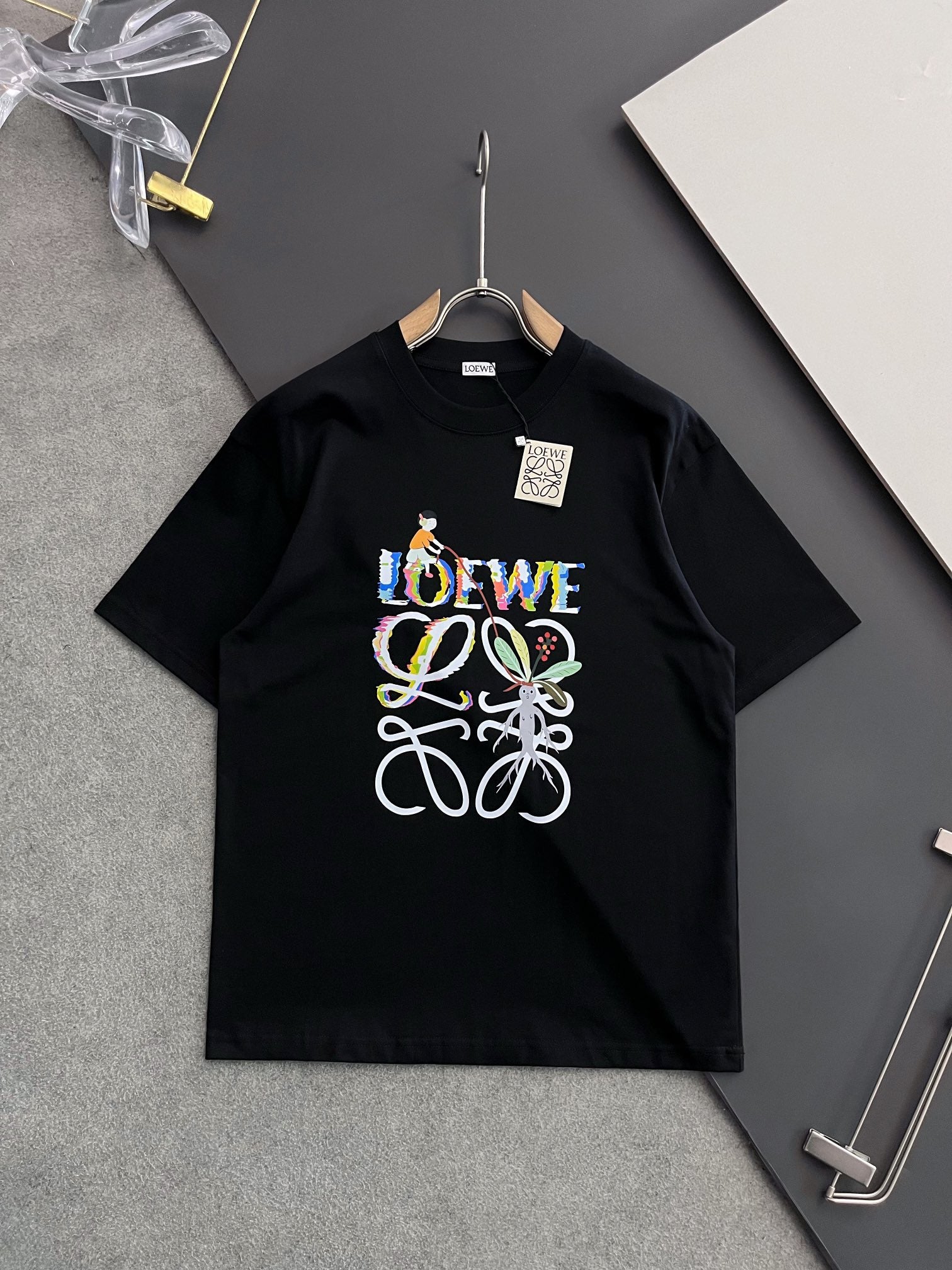 LuxluxHouse Best Quality Clothes T-shirt Loewe
