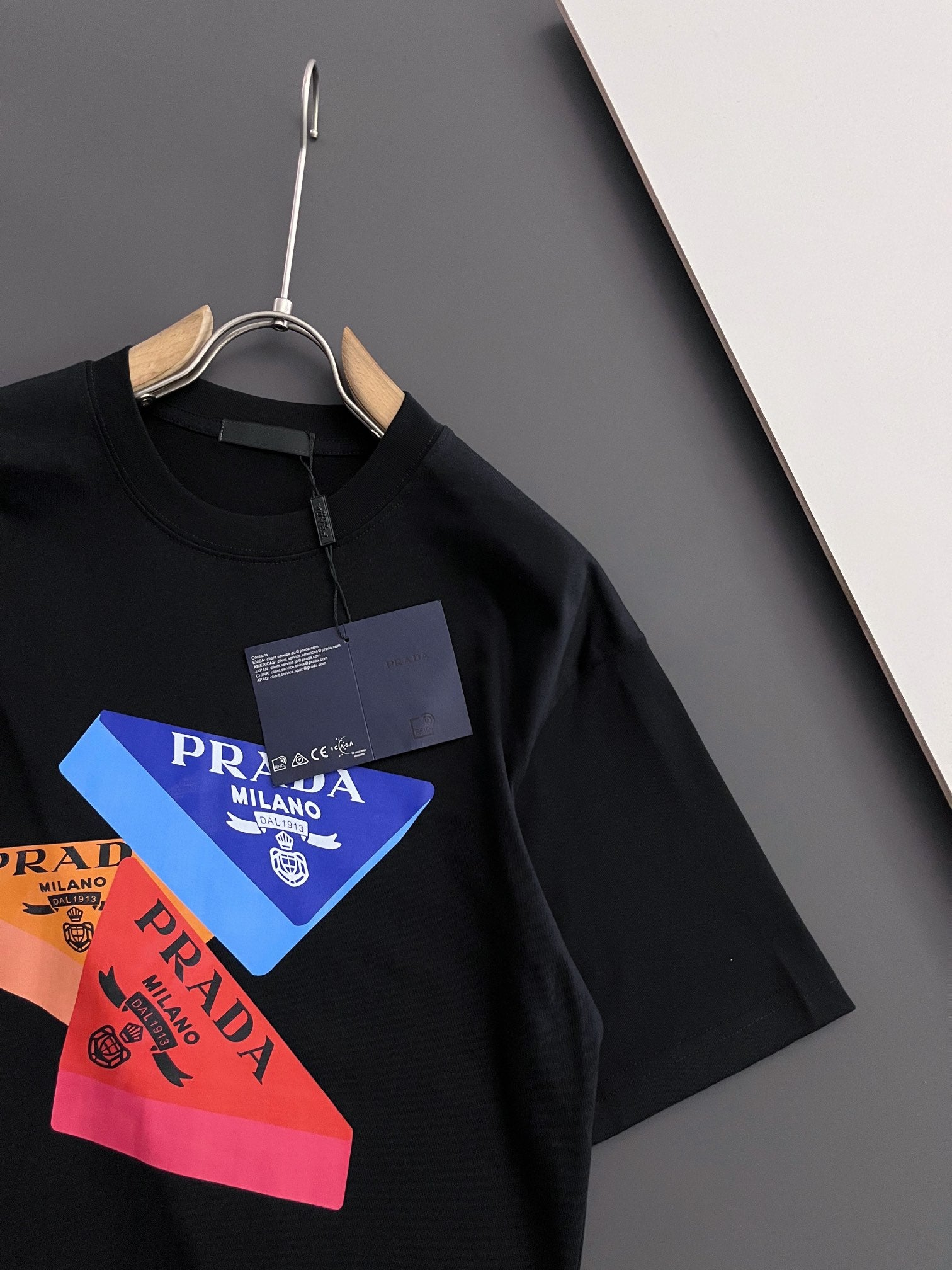 LuxluxHouse Best Quality Clothes T-shirt Prada