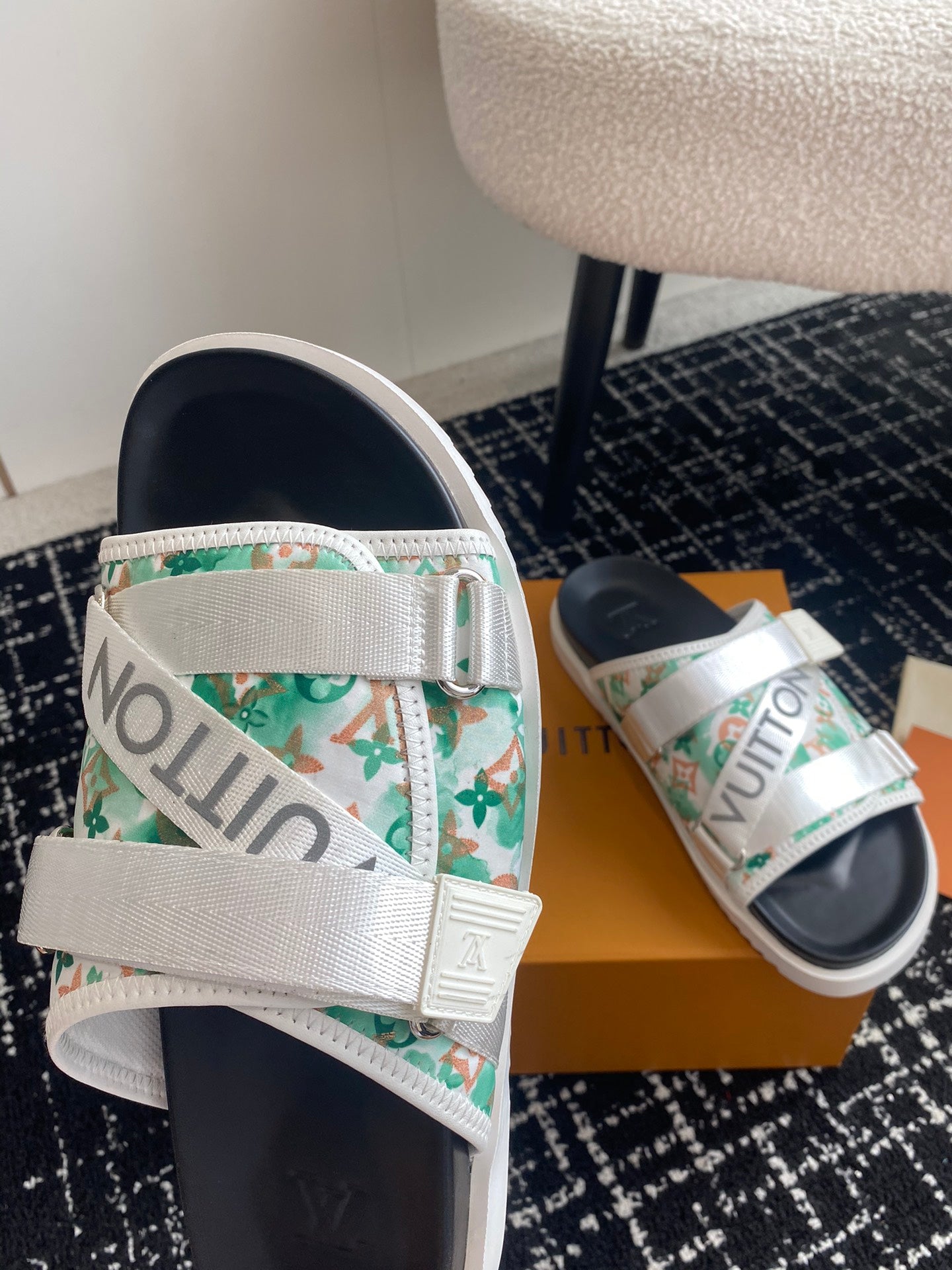 LuxluxHouse Best Quality Sandals Louis Vuitton