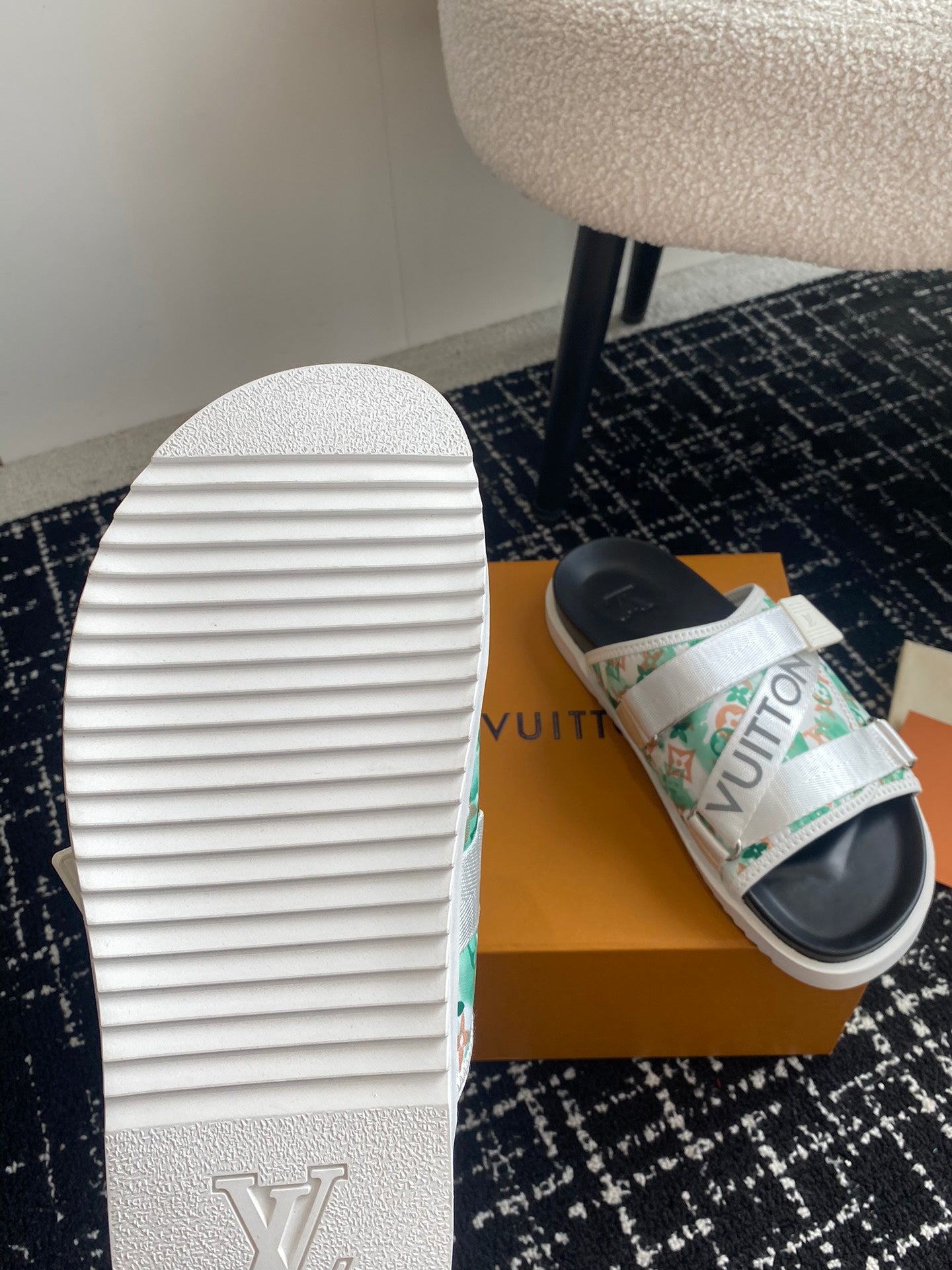 LuxluxHouse Best Quality Sandals Louis Vuitton