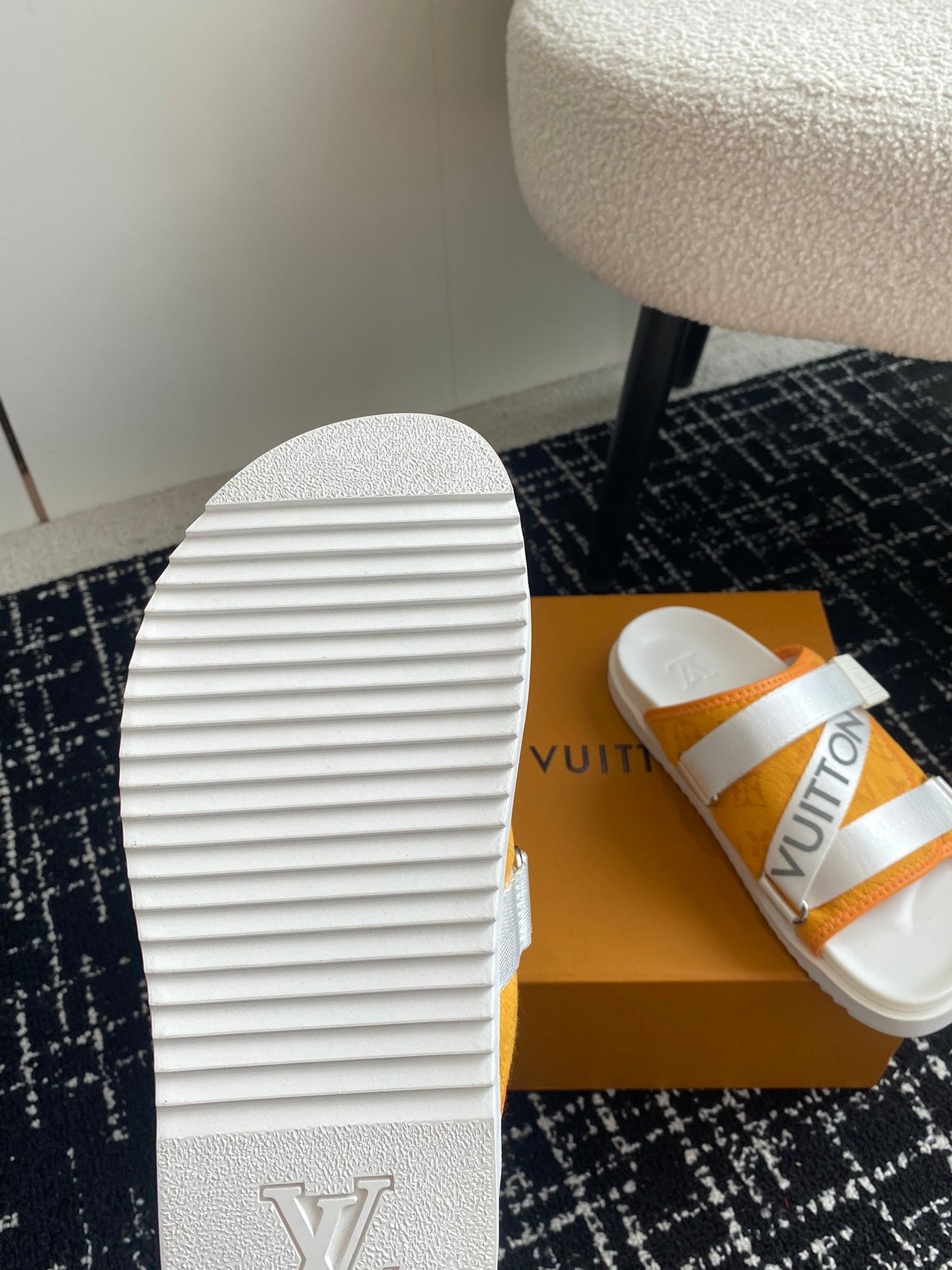 LuxluxHouse Best Quality Sandals Louis Vuitton