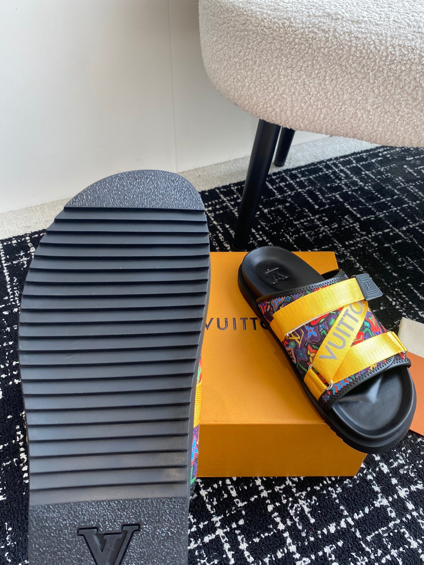 LuxluxHouse Best Quality Sandals Louis Vuitton