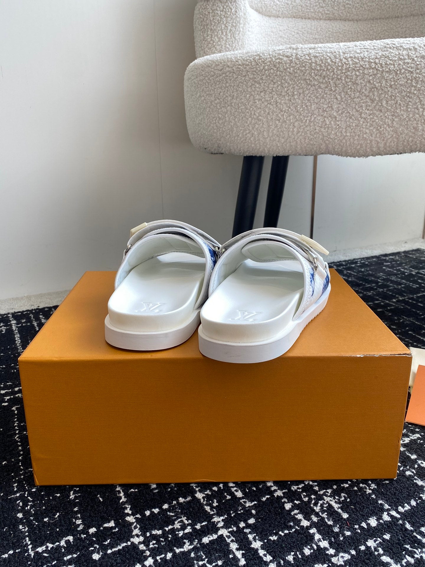 LuxluxHouse Best Quality Sandals Louis Vuitton