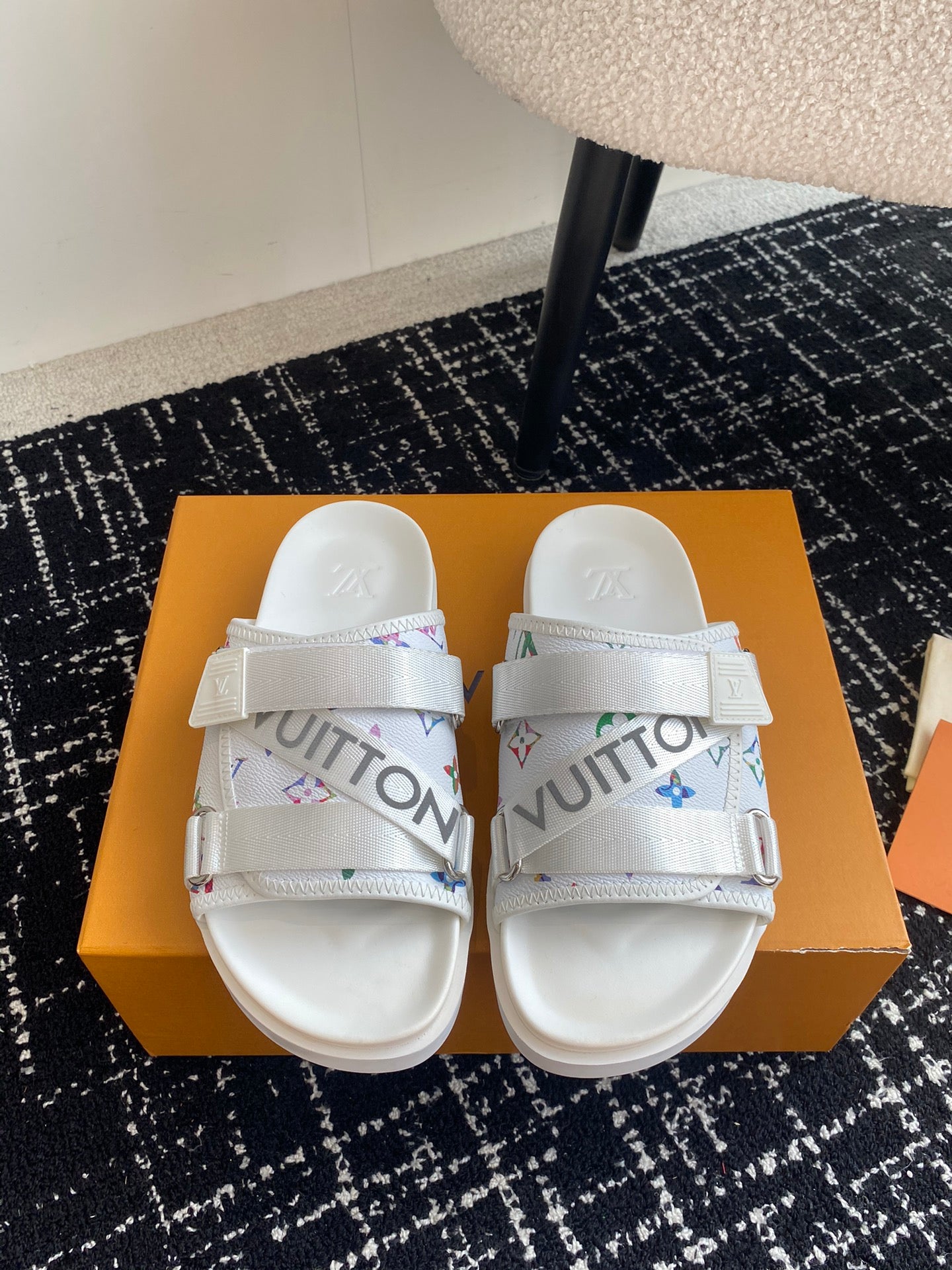 LuxluxHouse Best Quality Sandals Louis Vuitton