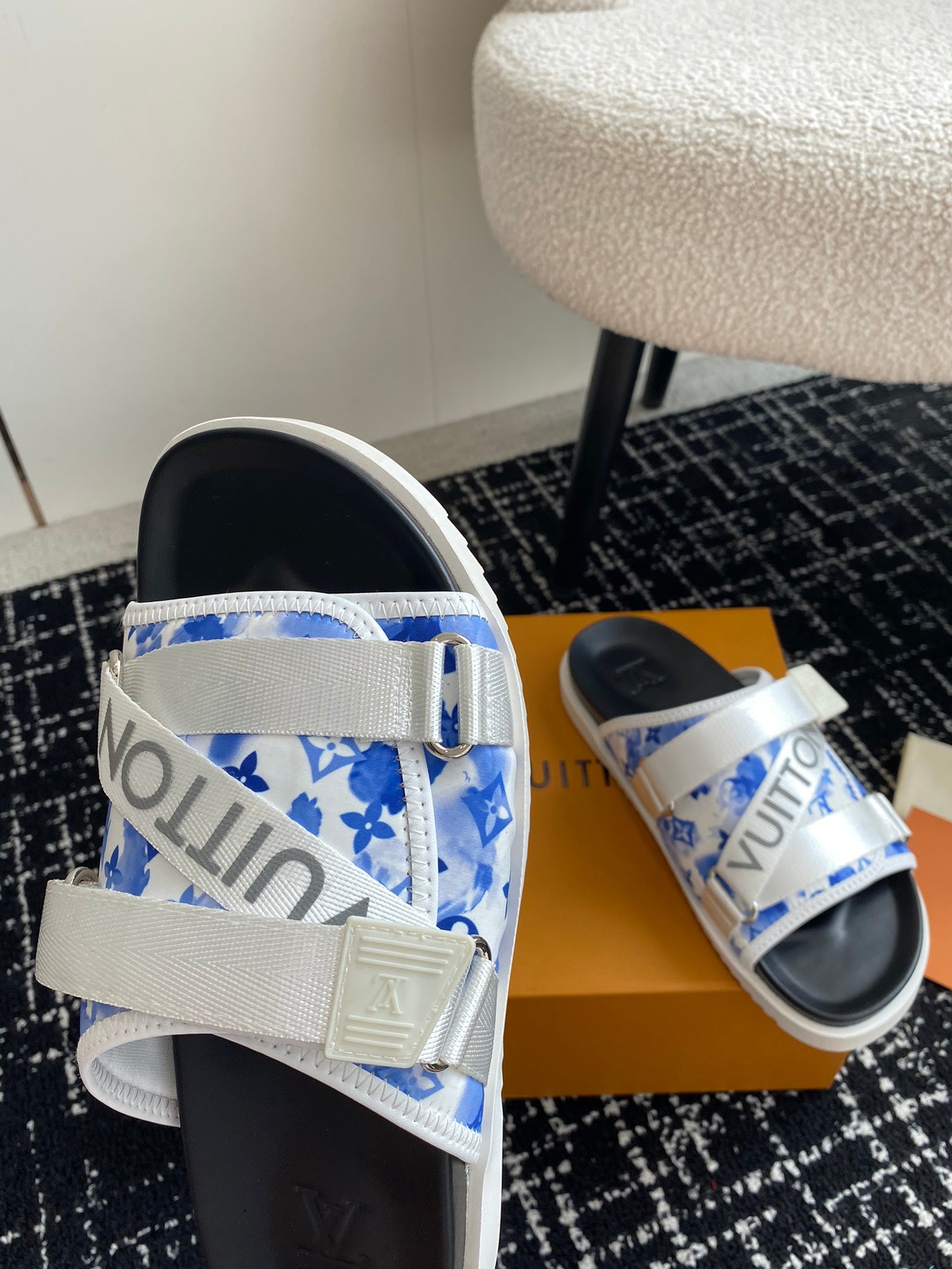LuxluxHouse Best Quality Sandals Louis Vuitton