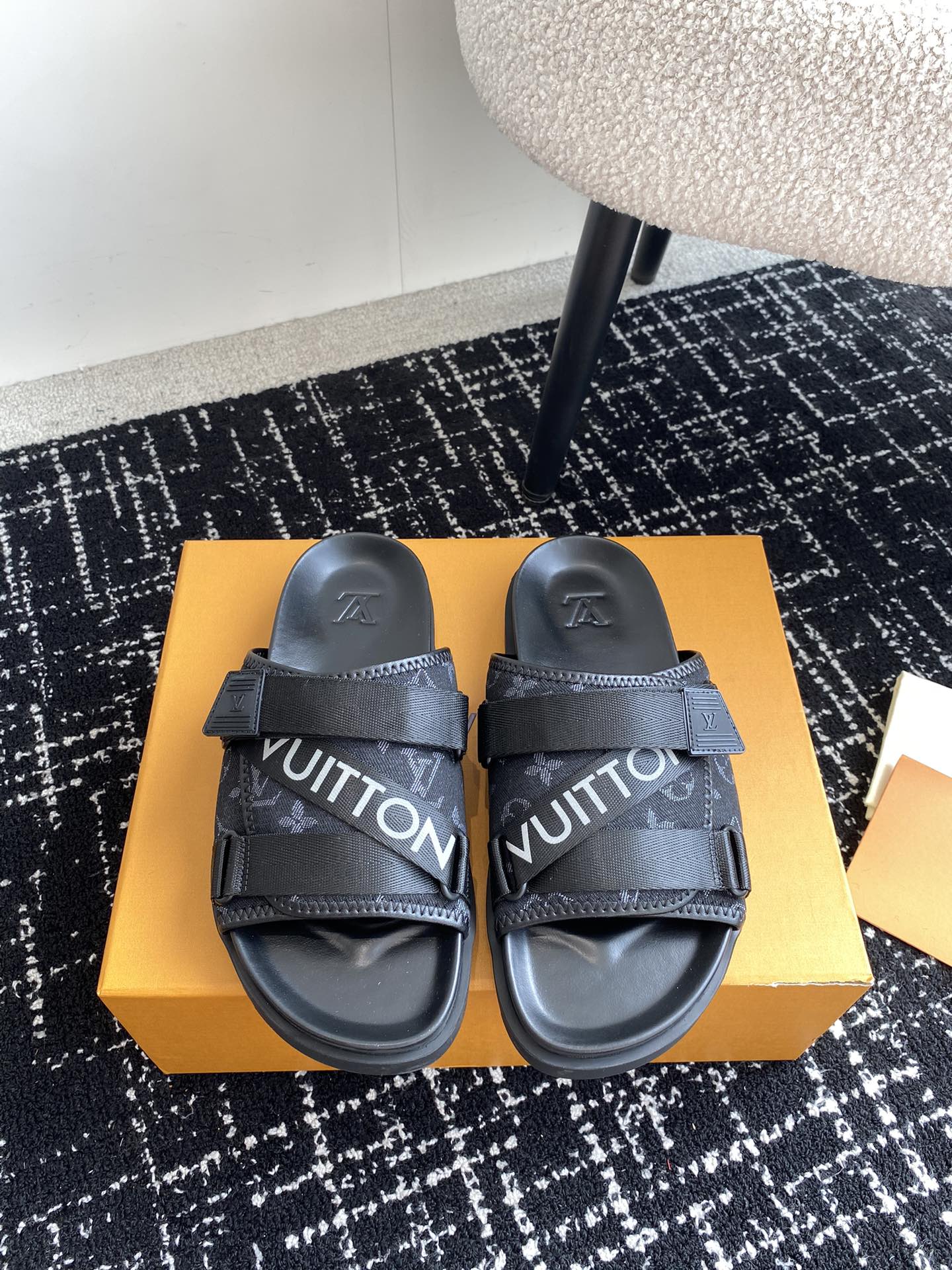 LuxluxHouse Best Quality Sandals Louis Vuitton