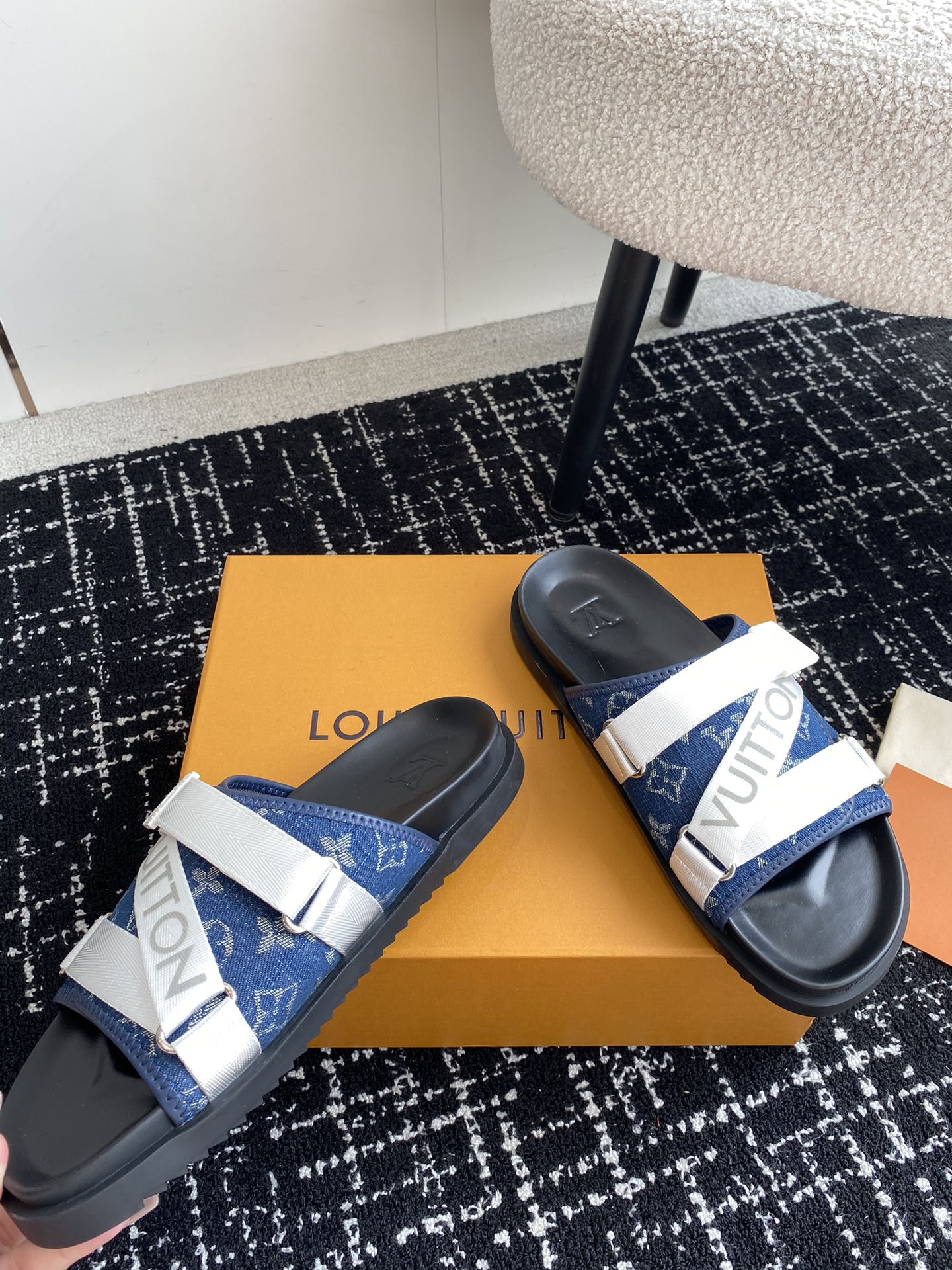 LuxluxHouse Best Quality Sandals Louis Vuitton