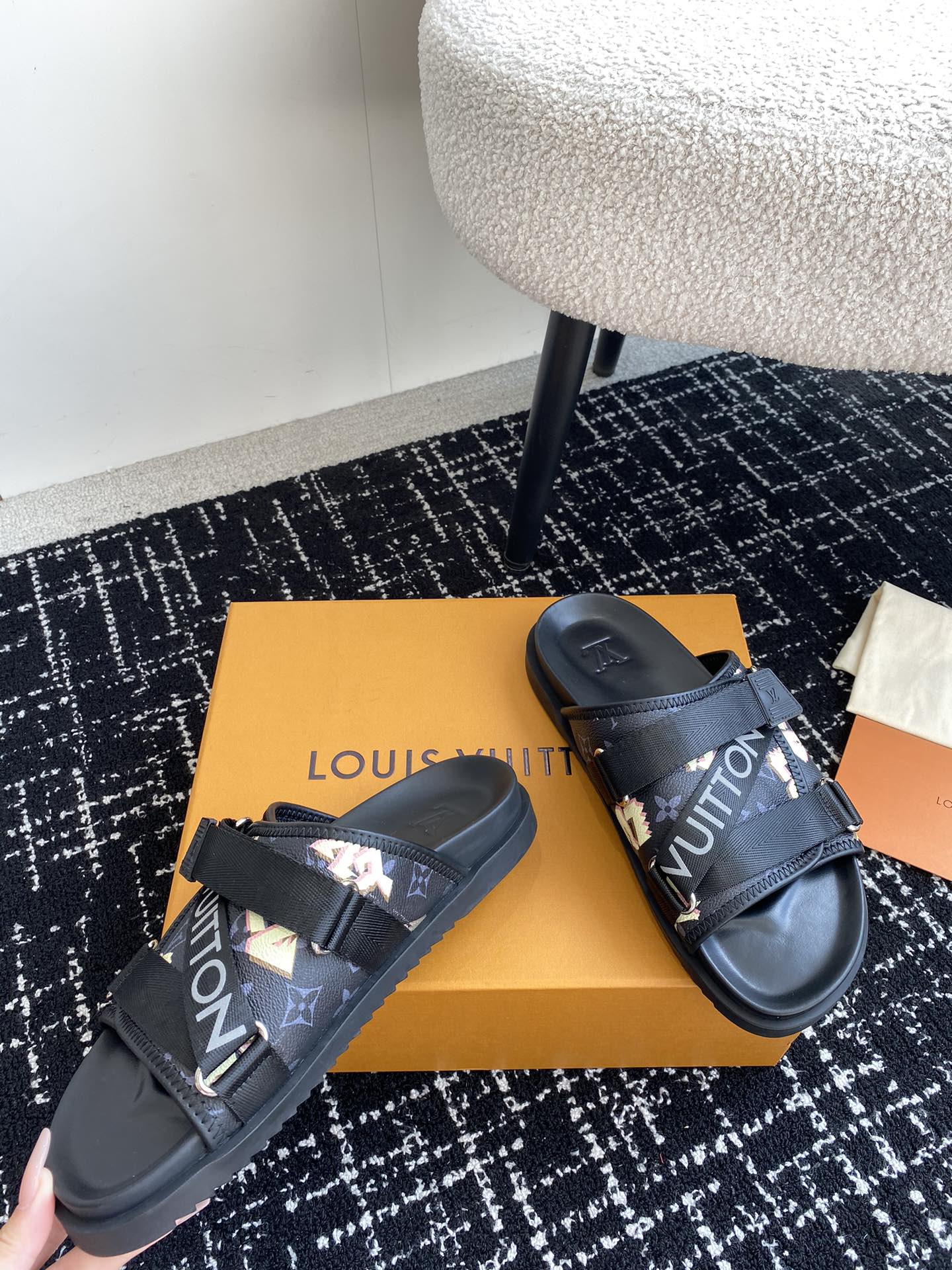 LuxluxHouse Best Quality Sandals Louis Vuitton
