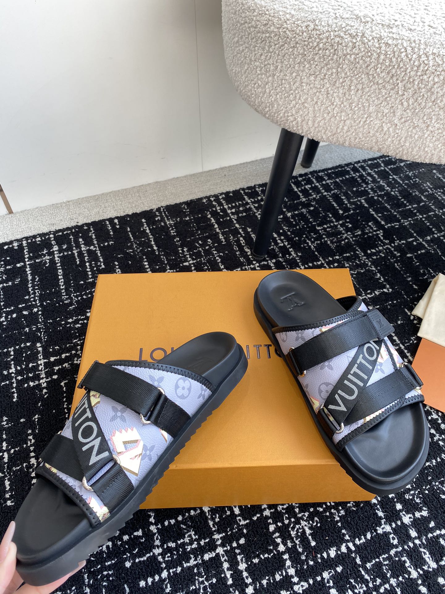 LuxluxHouse Best Quality Sandals Louis Vuitton