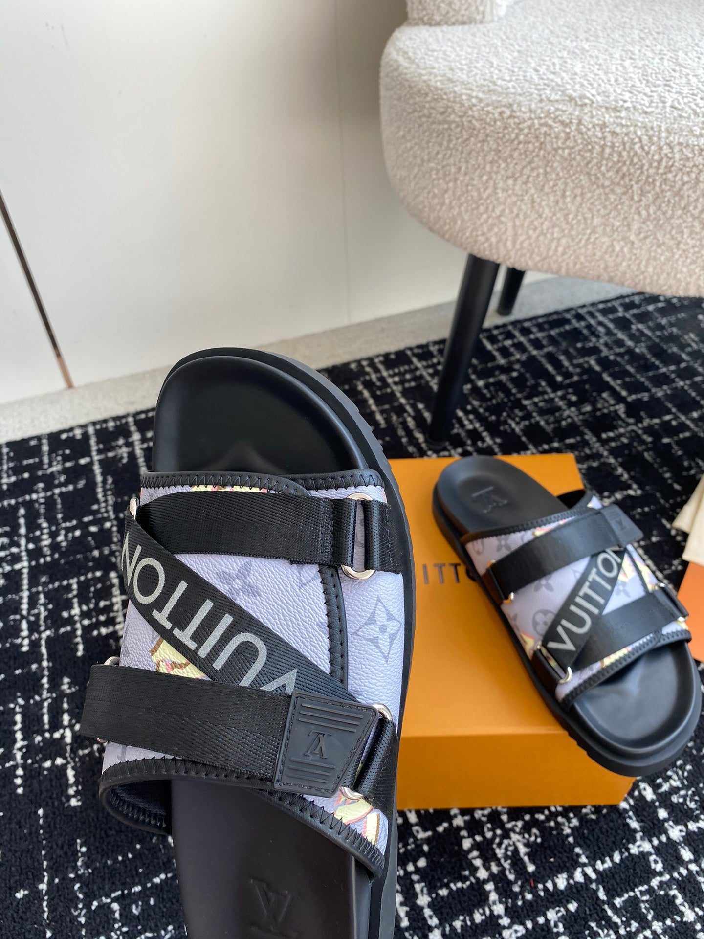 LuxluxHouse Best Quality Sandals Louis Vuitton