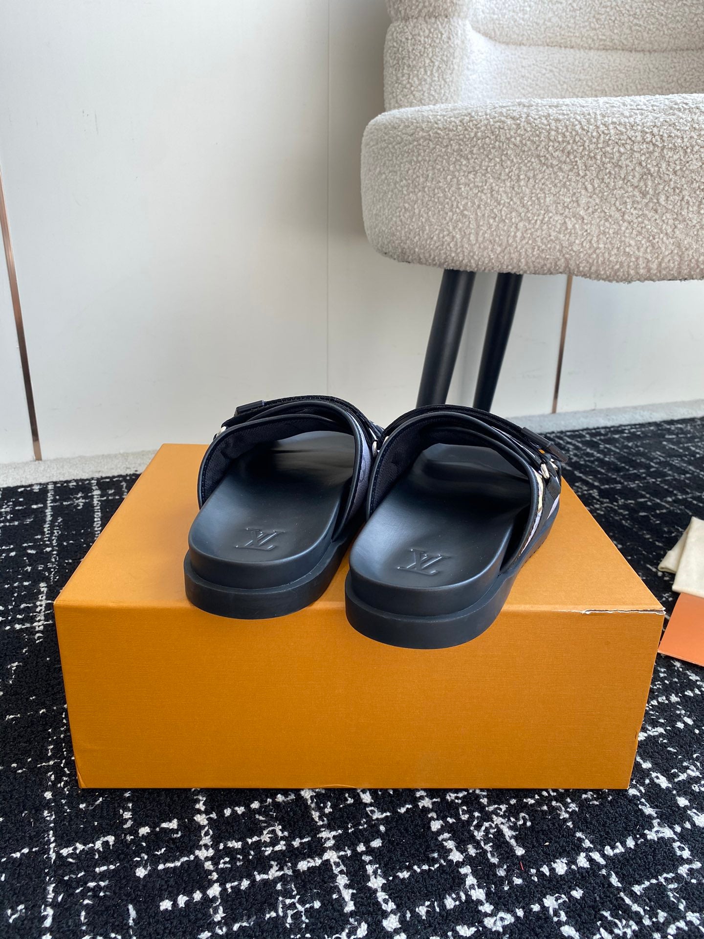 LuxluxHouse Best Quality Sandals Louis Vuitton