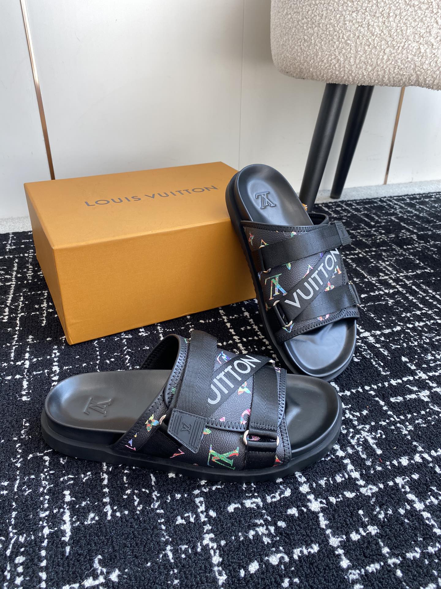 LuxluxHouse Best Quality Sandals Louis Vuitton