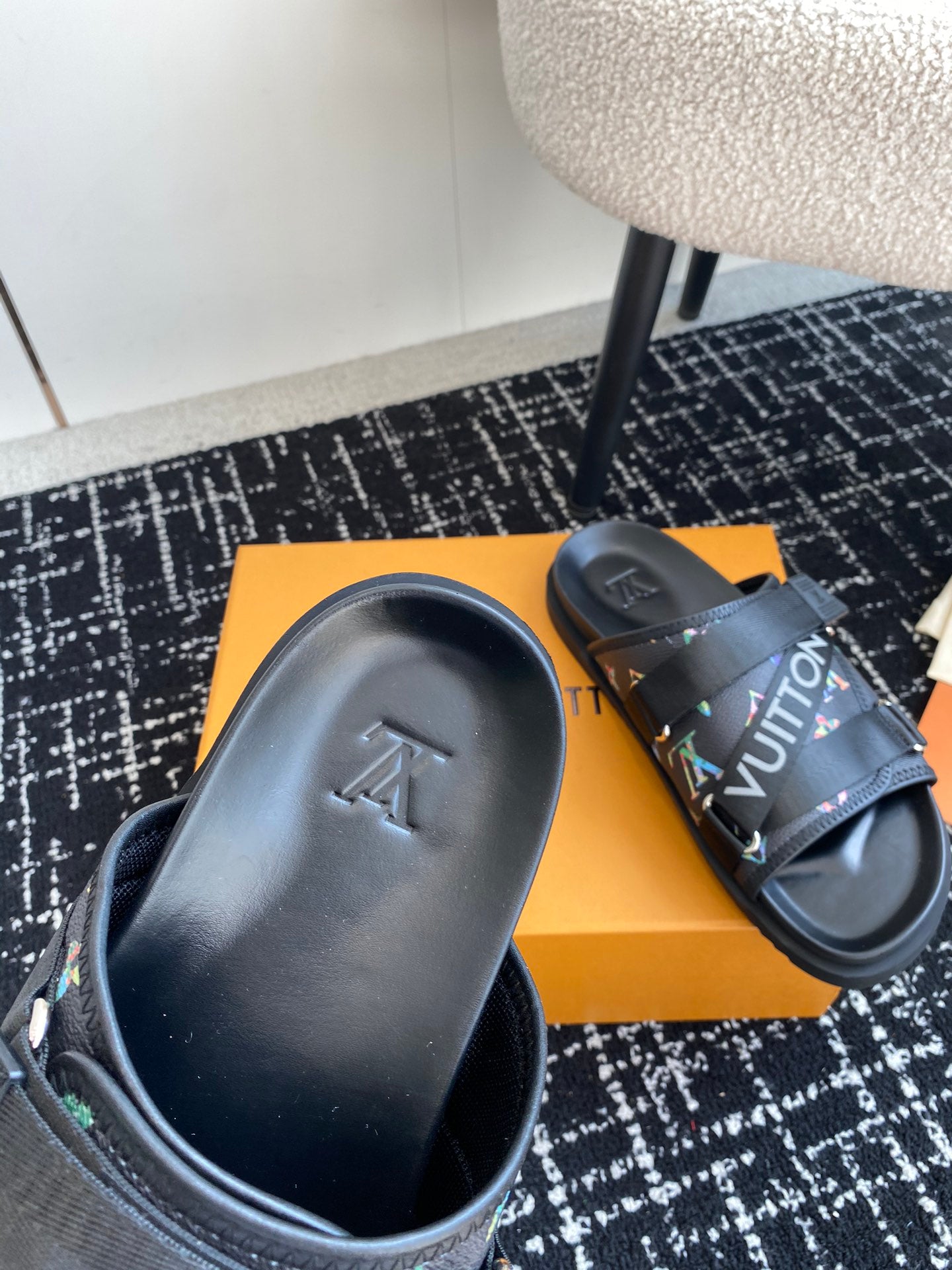 LuxluxHouse Best Quality Sandals Louis Vuitton