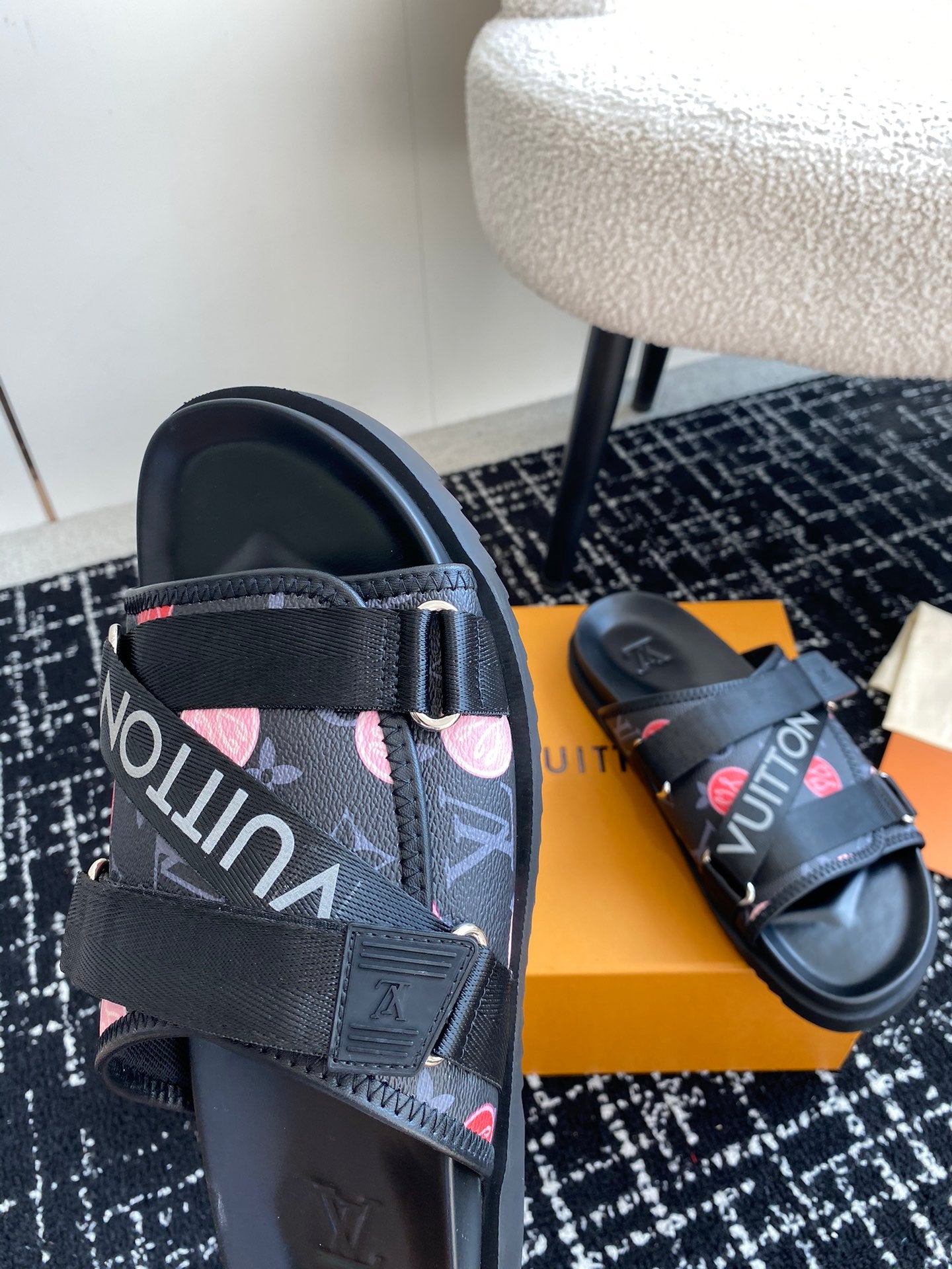 LuxluxHouse Best Quality Sandals Louis Vuitton