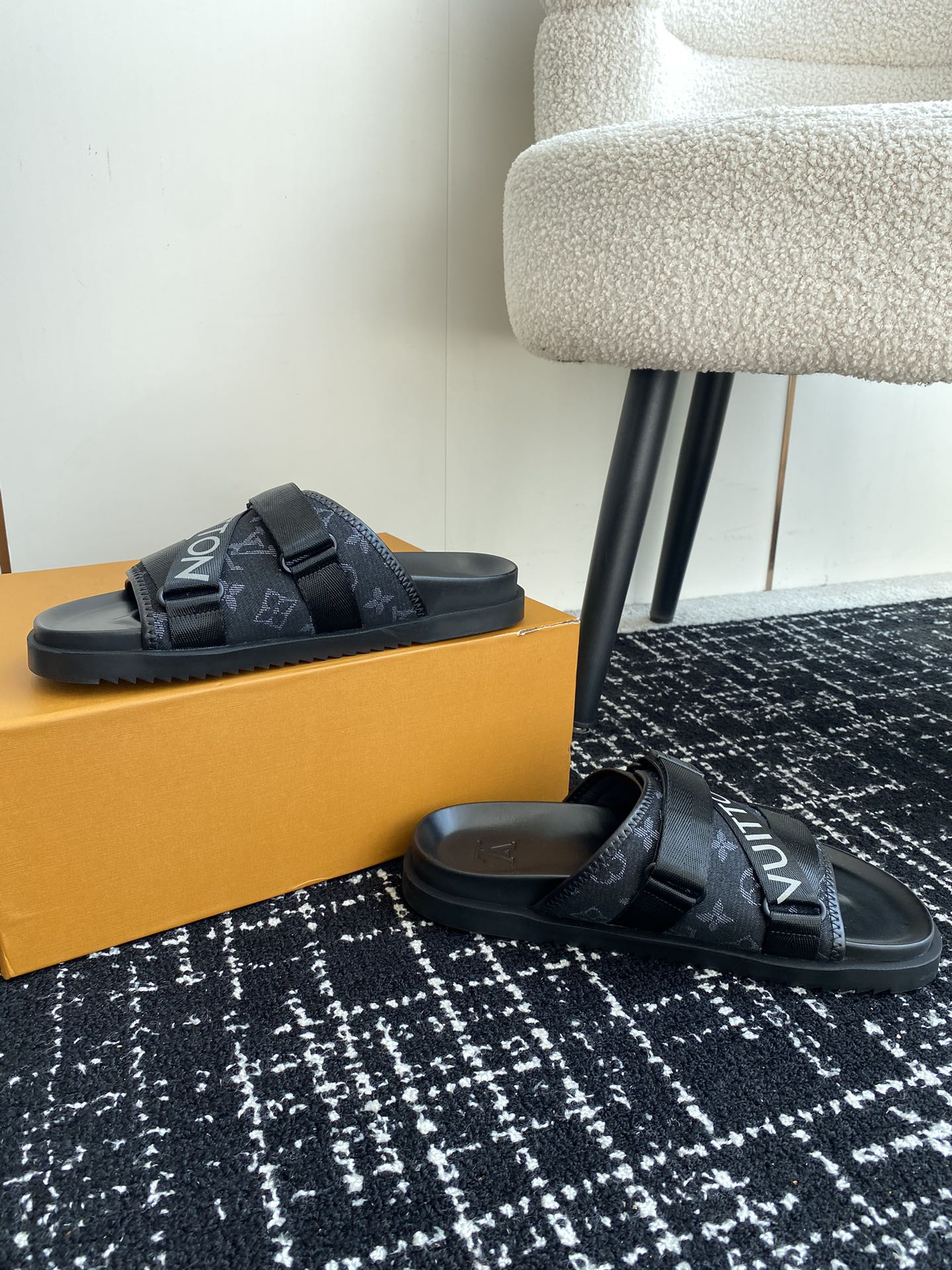 LuxluxHouse Best Quality Sandals Louis Vuitton