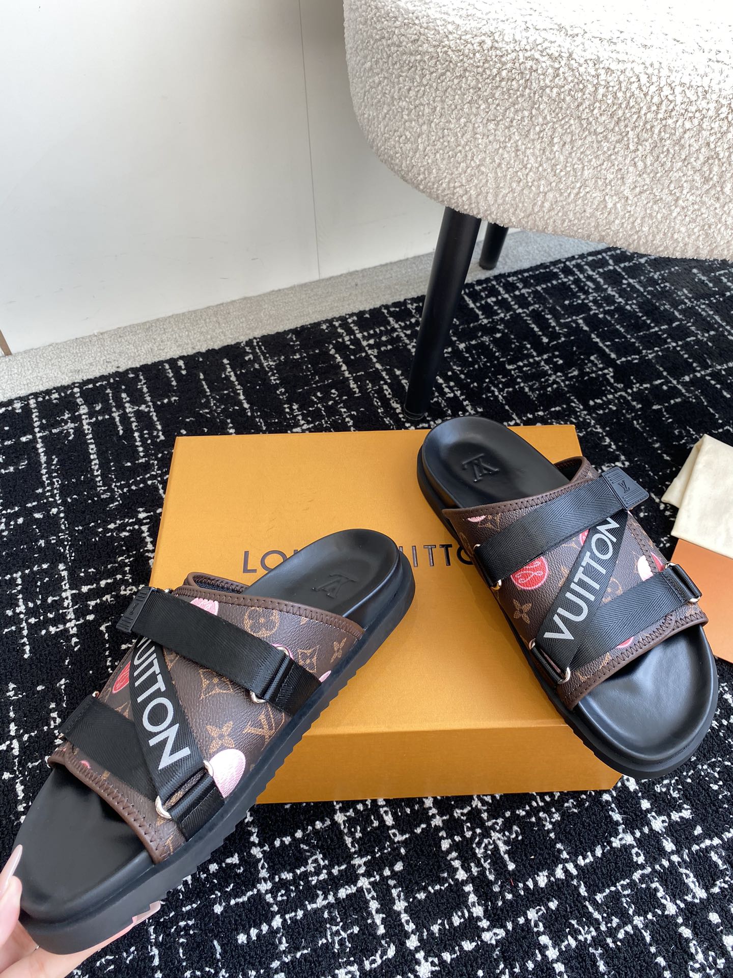 LuxluxHouse Best Quality Sandals Louis Vuitton