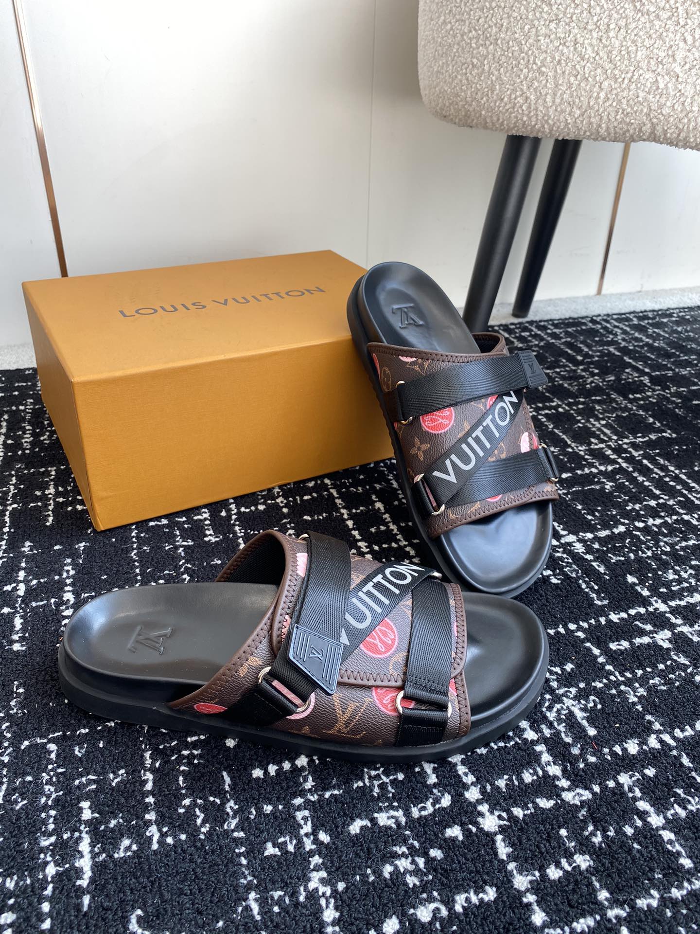 LuxluxHouse Best Quality Sandals Louis Vuitton
