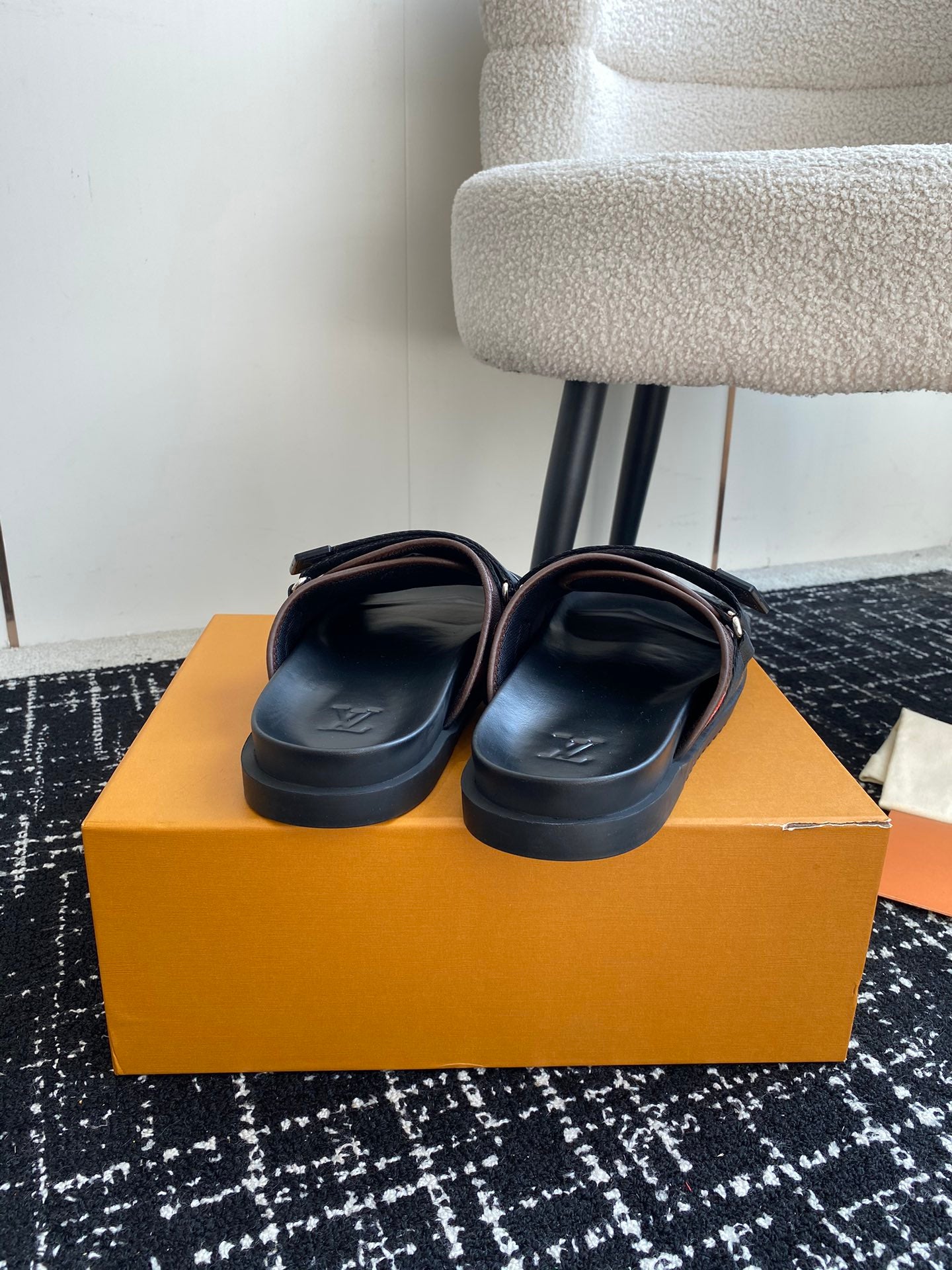 LuxluxHouse Best Quality Sandals Louis Vuitton