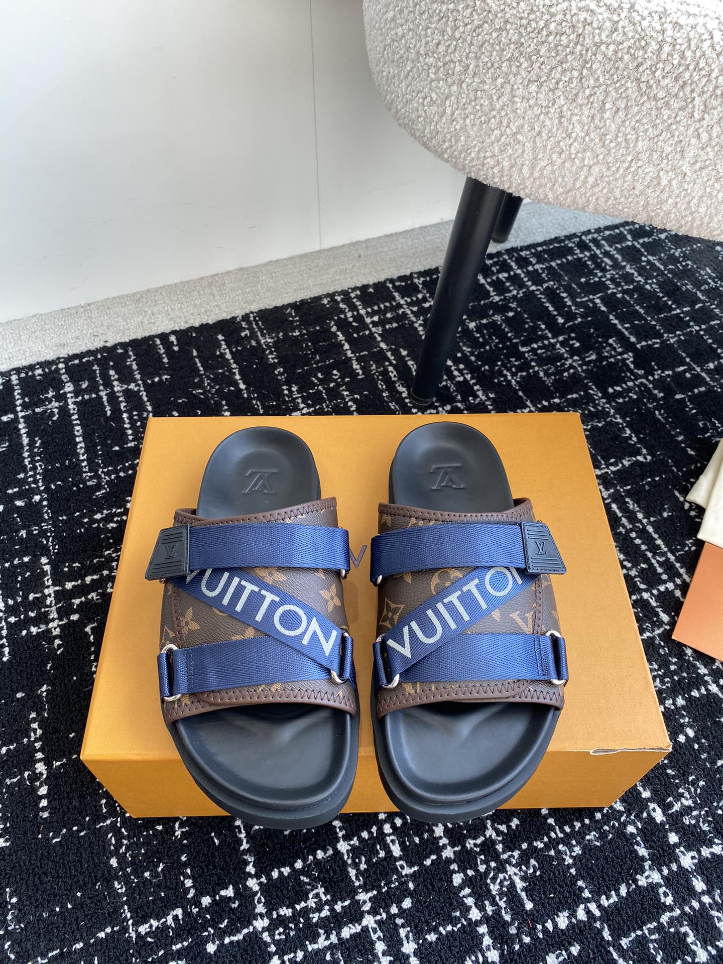 LuxluxHouse Best Quality Sandals Louis Vuitton
