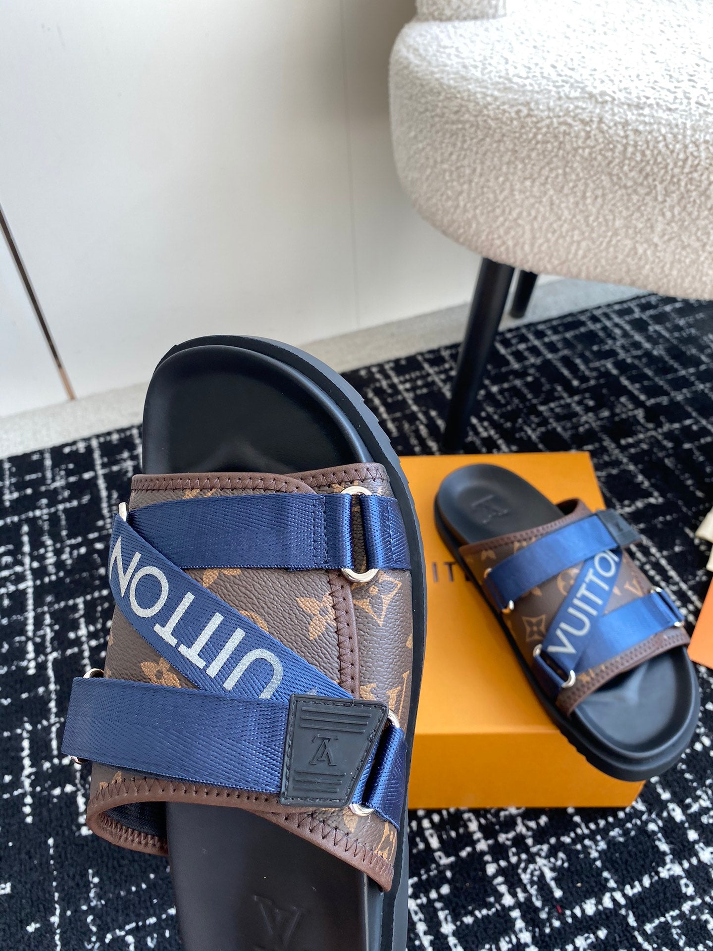 LuxluxHouse Best Quality Sandals Louis Vuitton