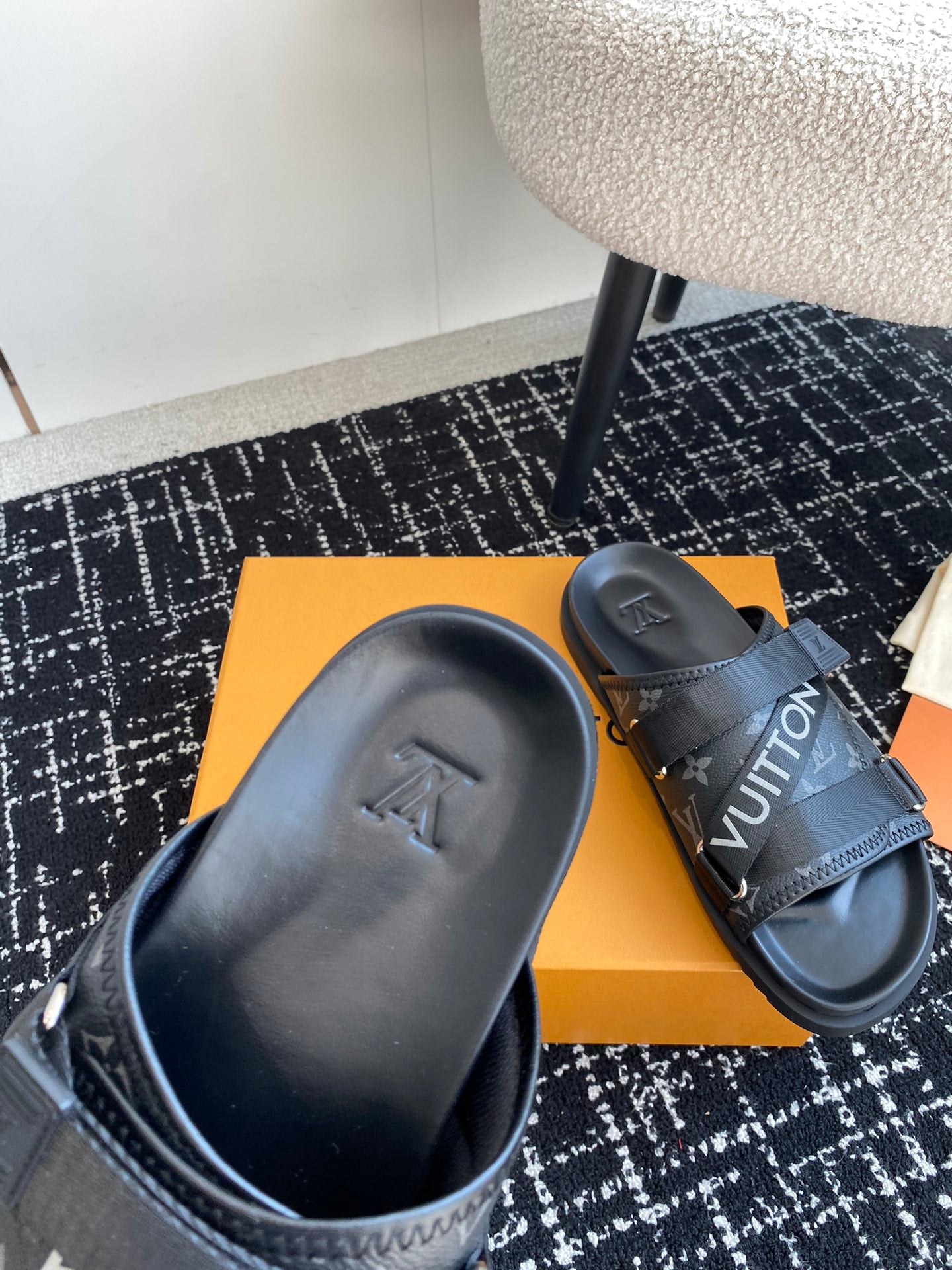 LuxluxHouse Best Quality Sandals Louis Vuitton
