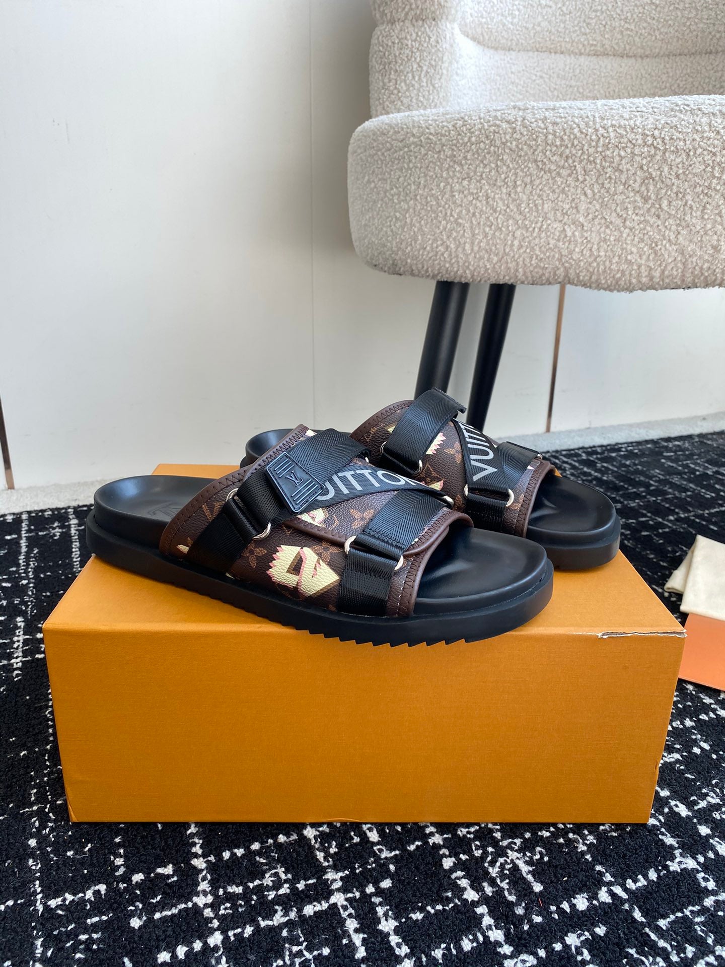 LuxluxHouse Best Quality Sandals Louis Vuitton