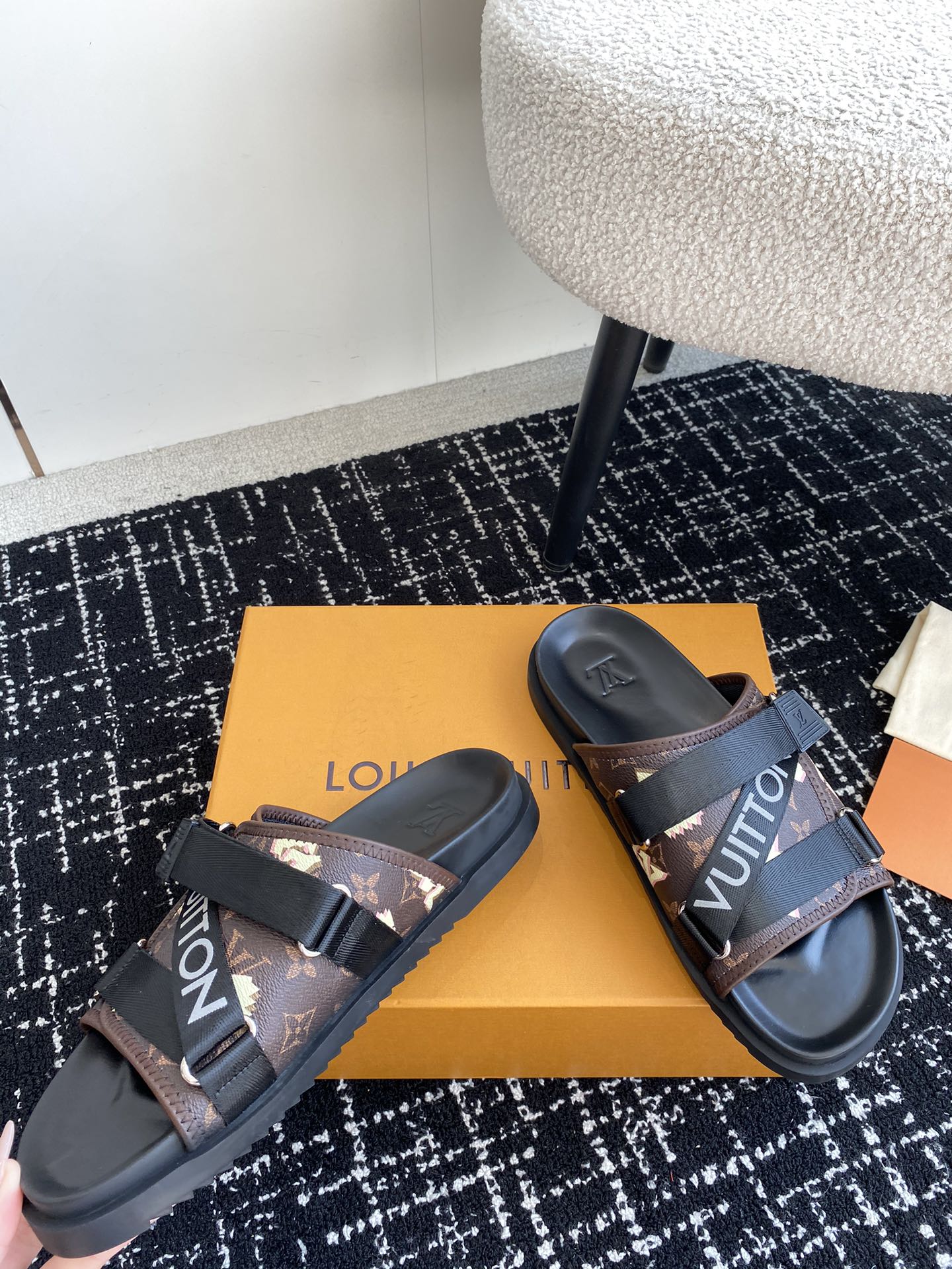 LuxluxHouse Best Quality Sandals Louis Vuitton