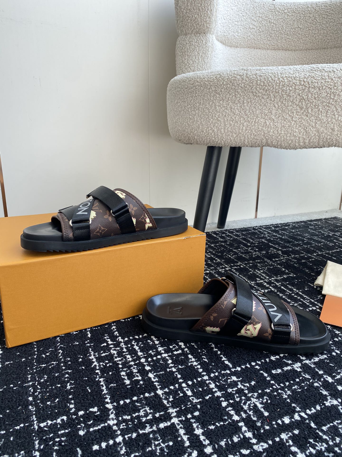 LuxluxHouse Best Quality Sandals Louis Vuitton