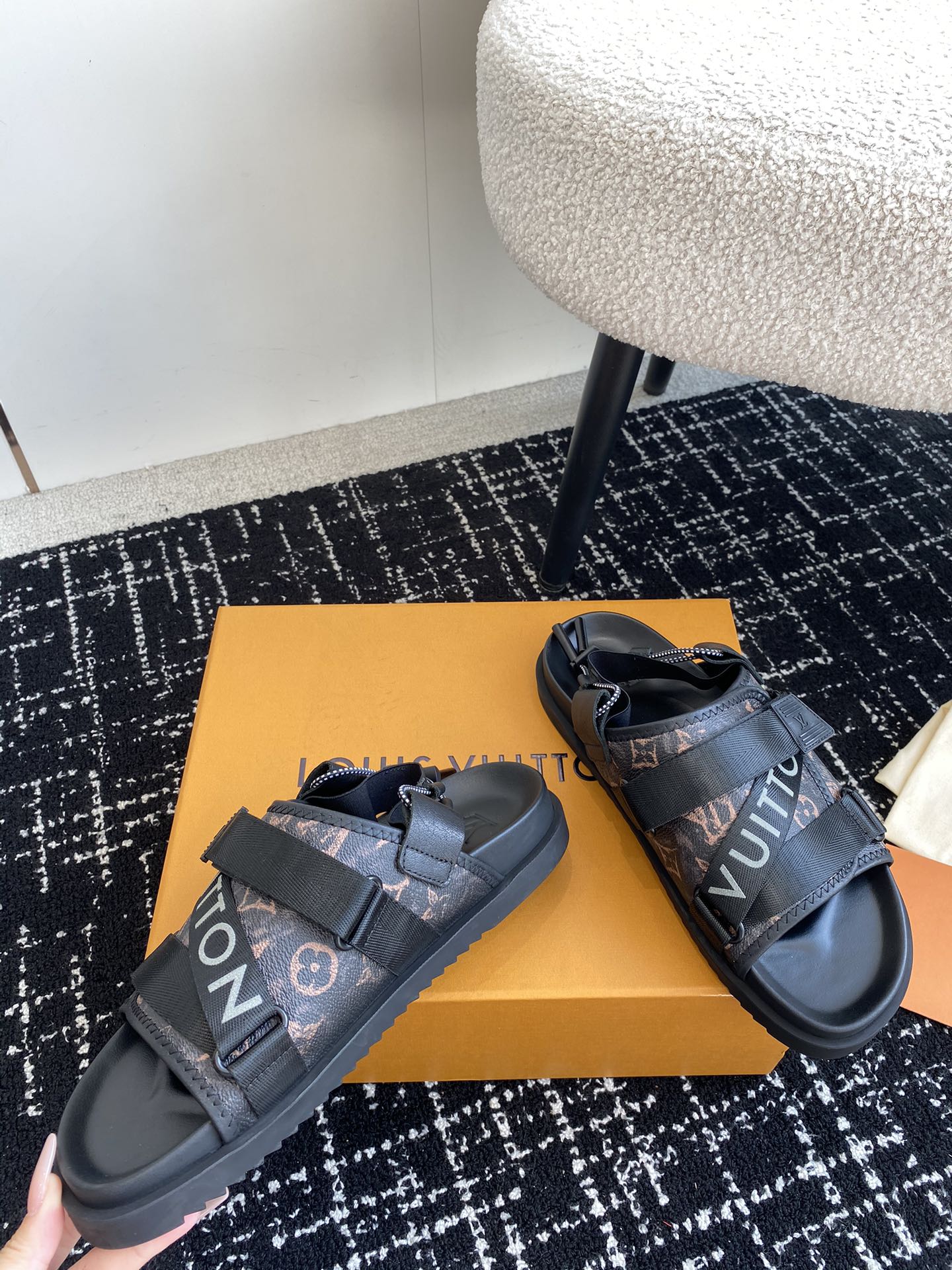 LuxluxHouse Best Quality Sandals Louis Vuitton