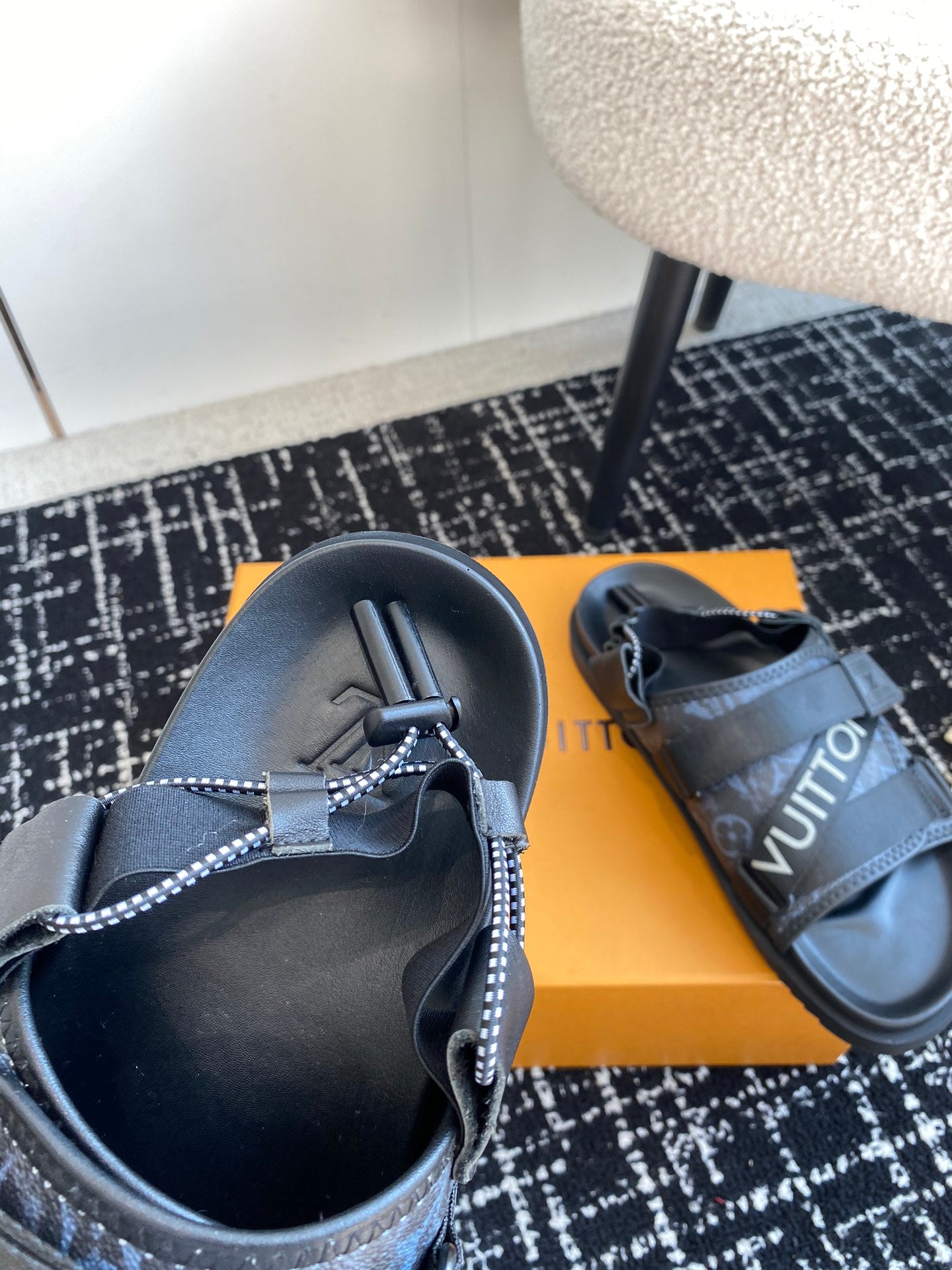 LuxluxHouse Best Quality Sandals Louis Vuitton