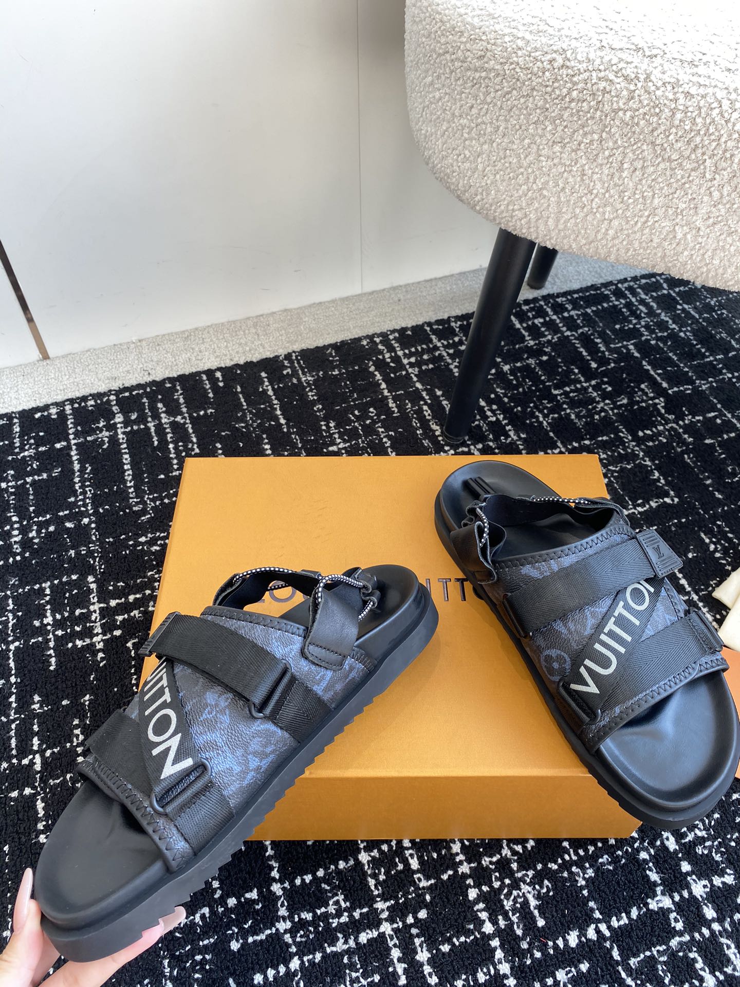 LuxluxHouse Best Quality Sandals Louis Vuitton
