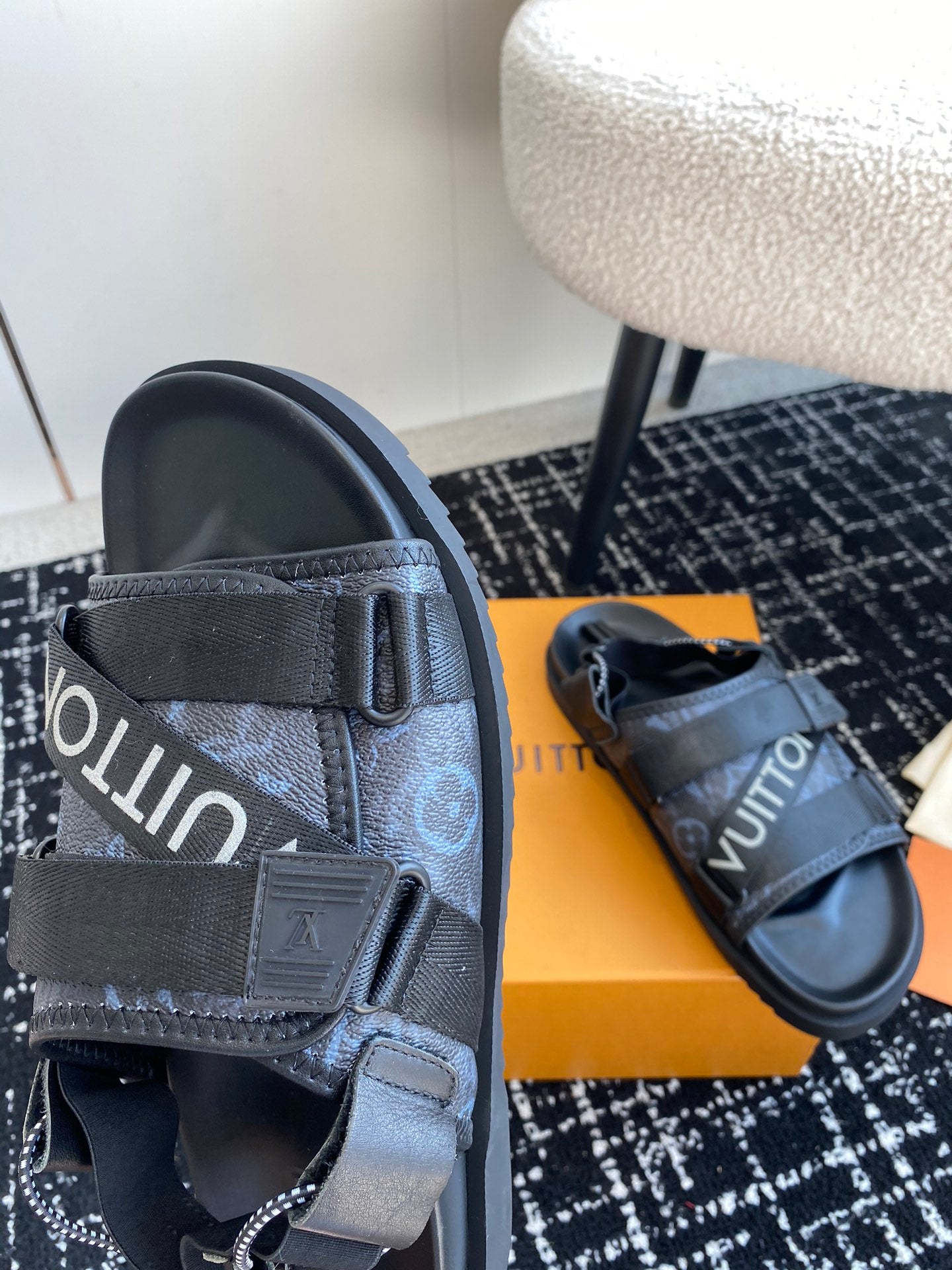 LuxluxHouse Best Quality Sandals Louis Vuitton